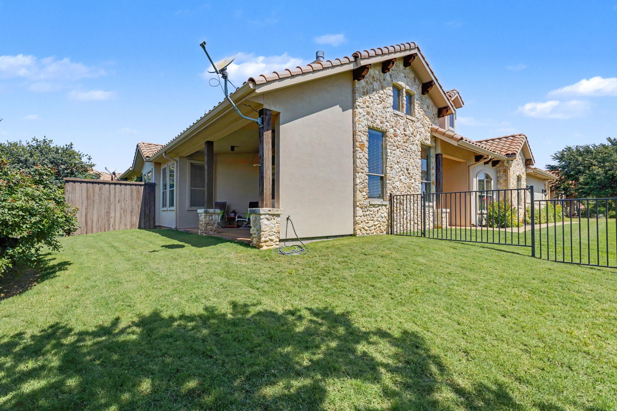 108 Milan Ct, Horseshoe Bay, TX 78657