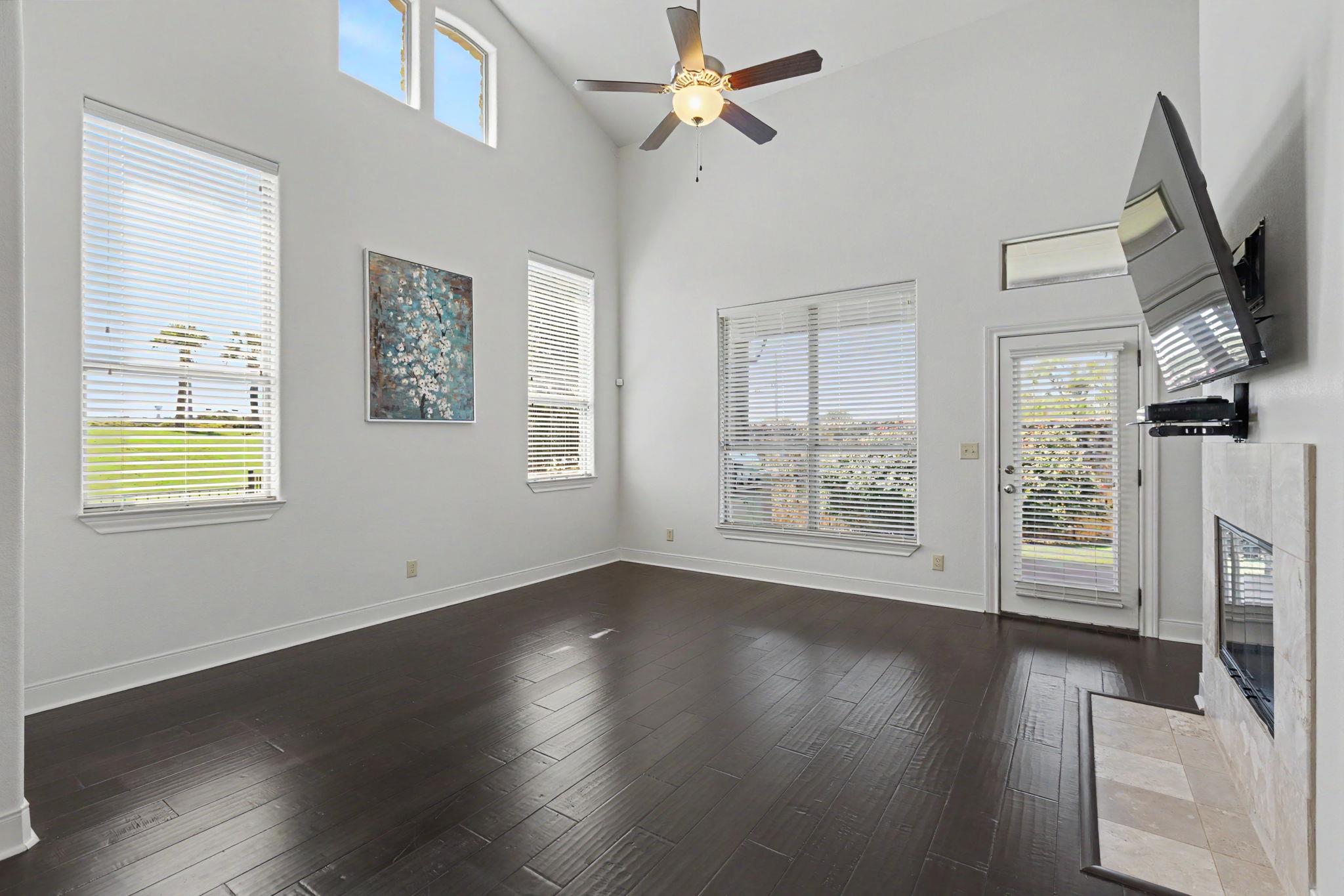 108 Milan Ct, Horseshoe Bay, TX 78657