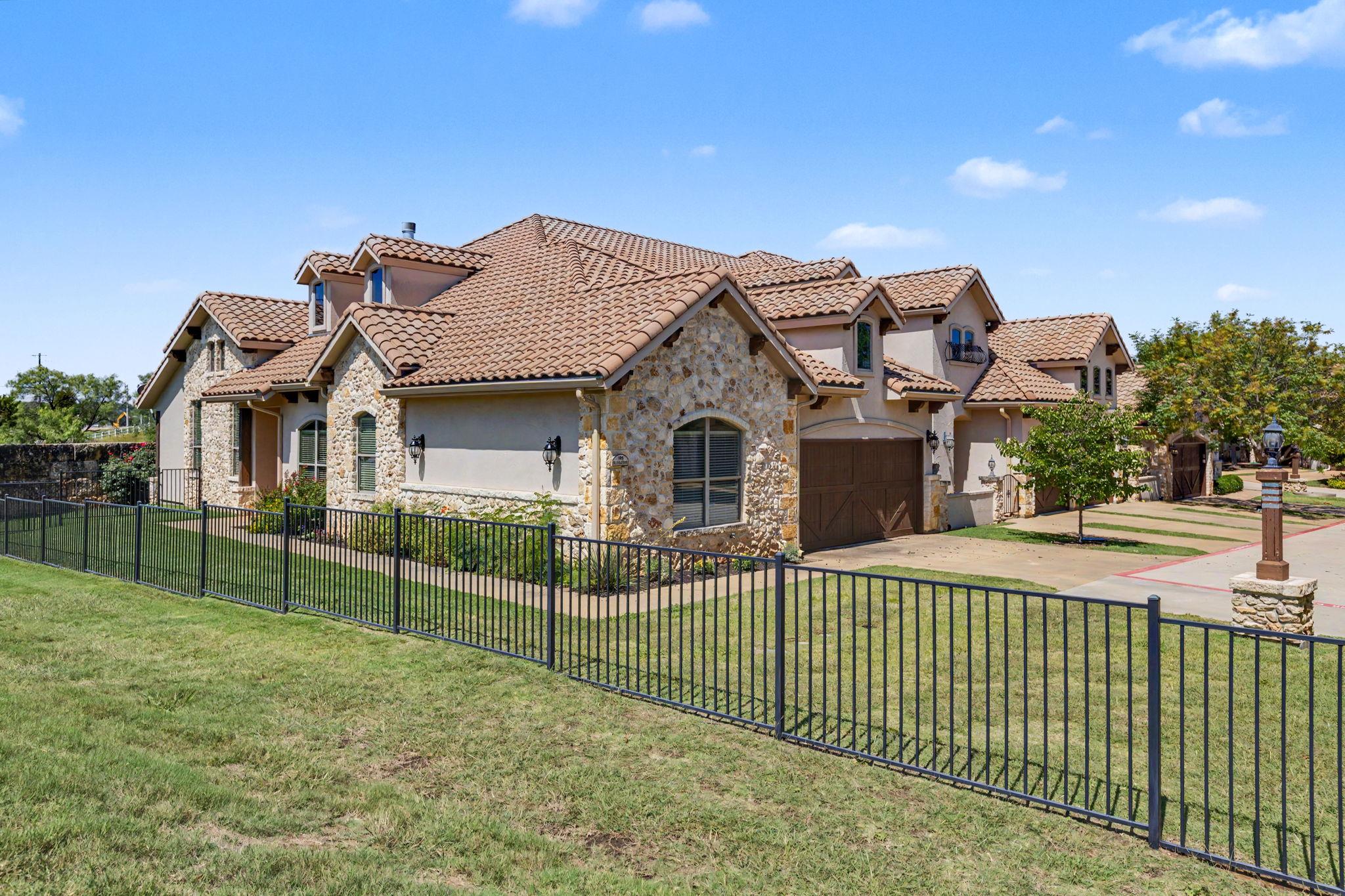 108 Milan Ct, Horseshoe Bay, TX 78657