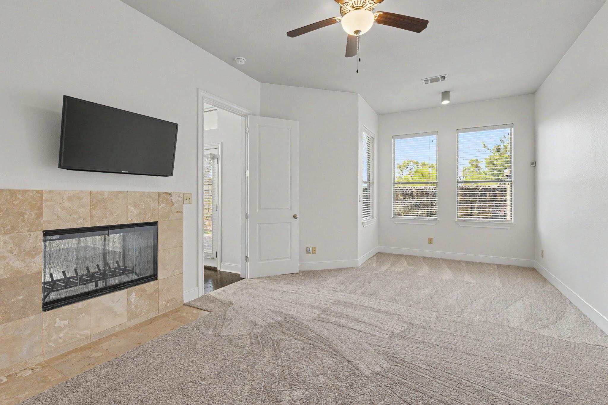 108 Milan Ct, Horseshoe Bay, TX 78657