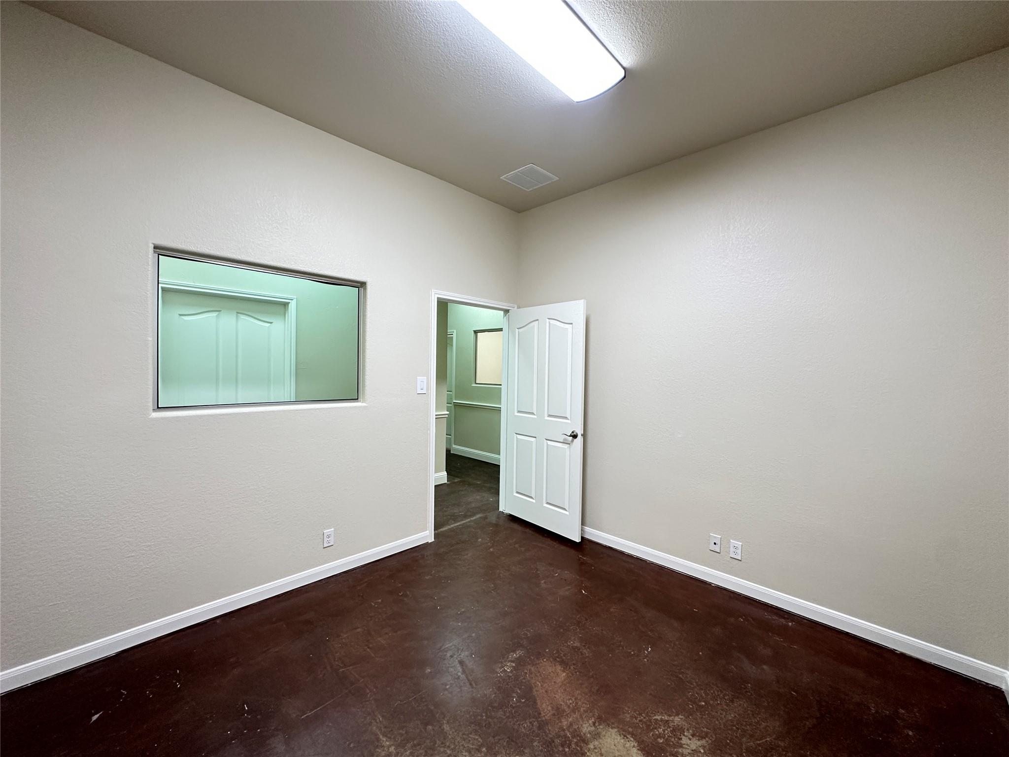 305 Limestone Ter # C3, Jarrell, TX 76537