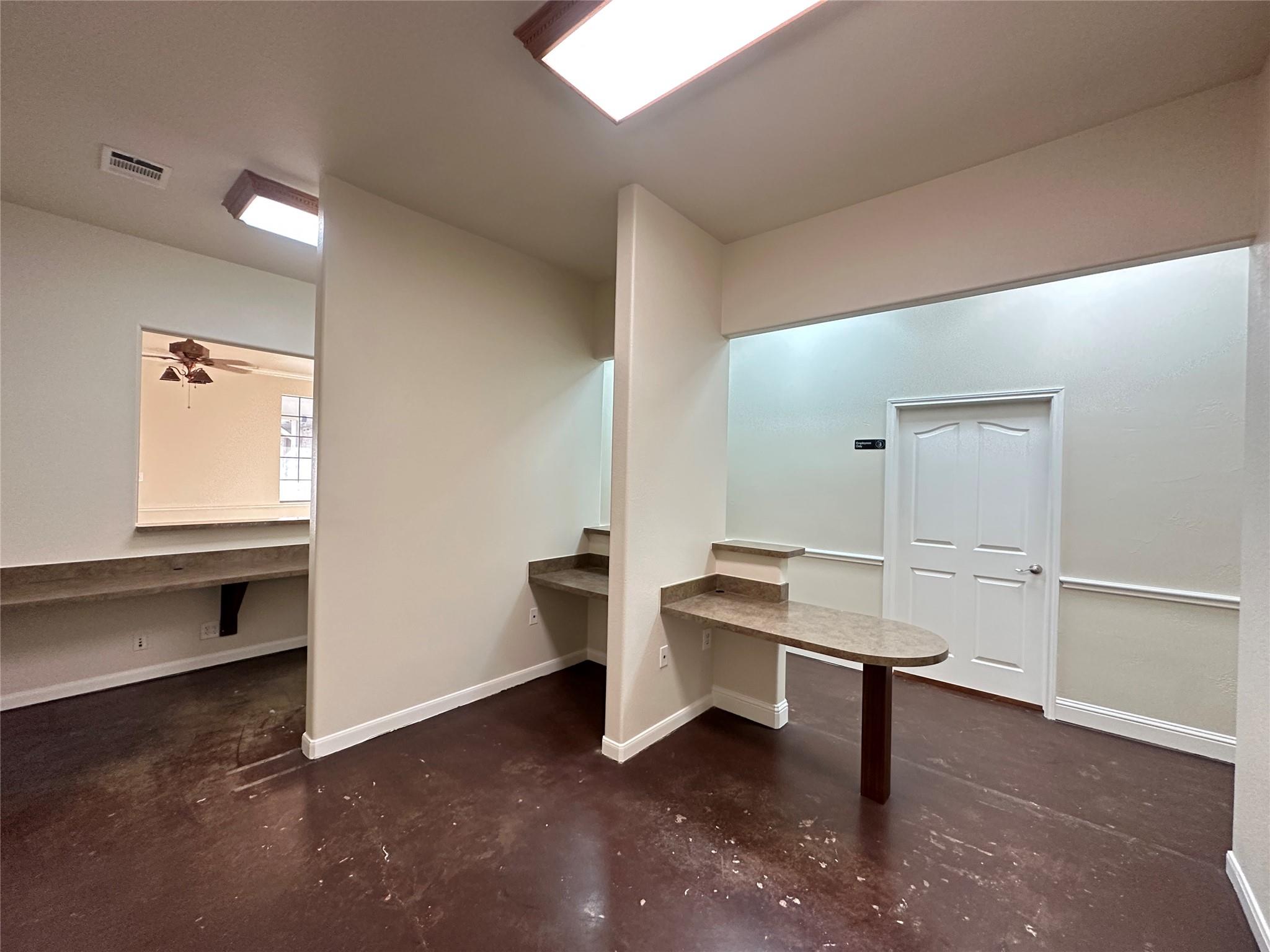 305 Limestone Ter # C3, Jarrell, TX 76537