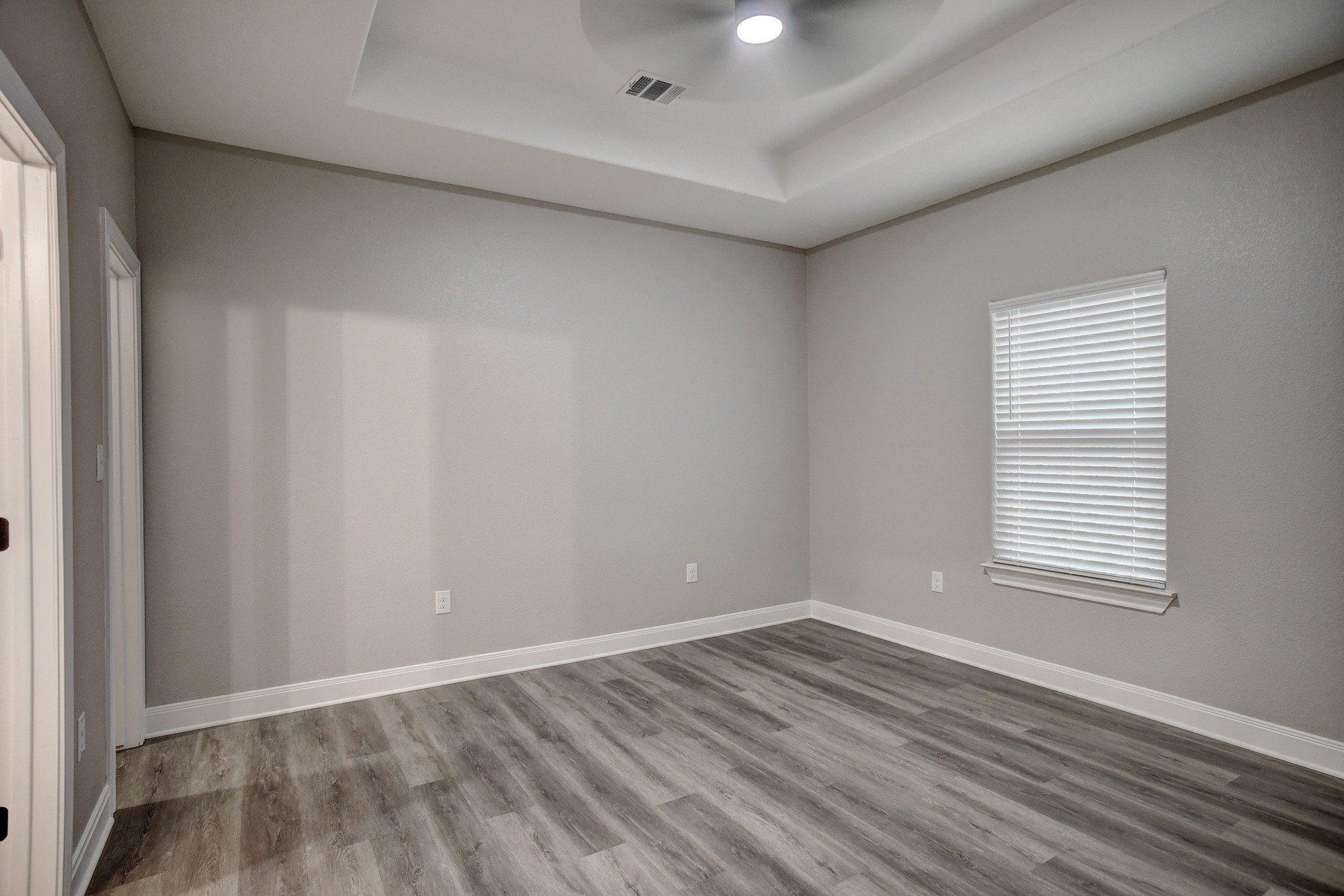 123 S Kanaio Dr, Bastrop, TX 78602