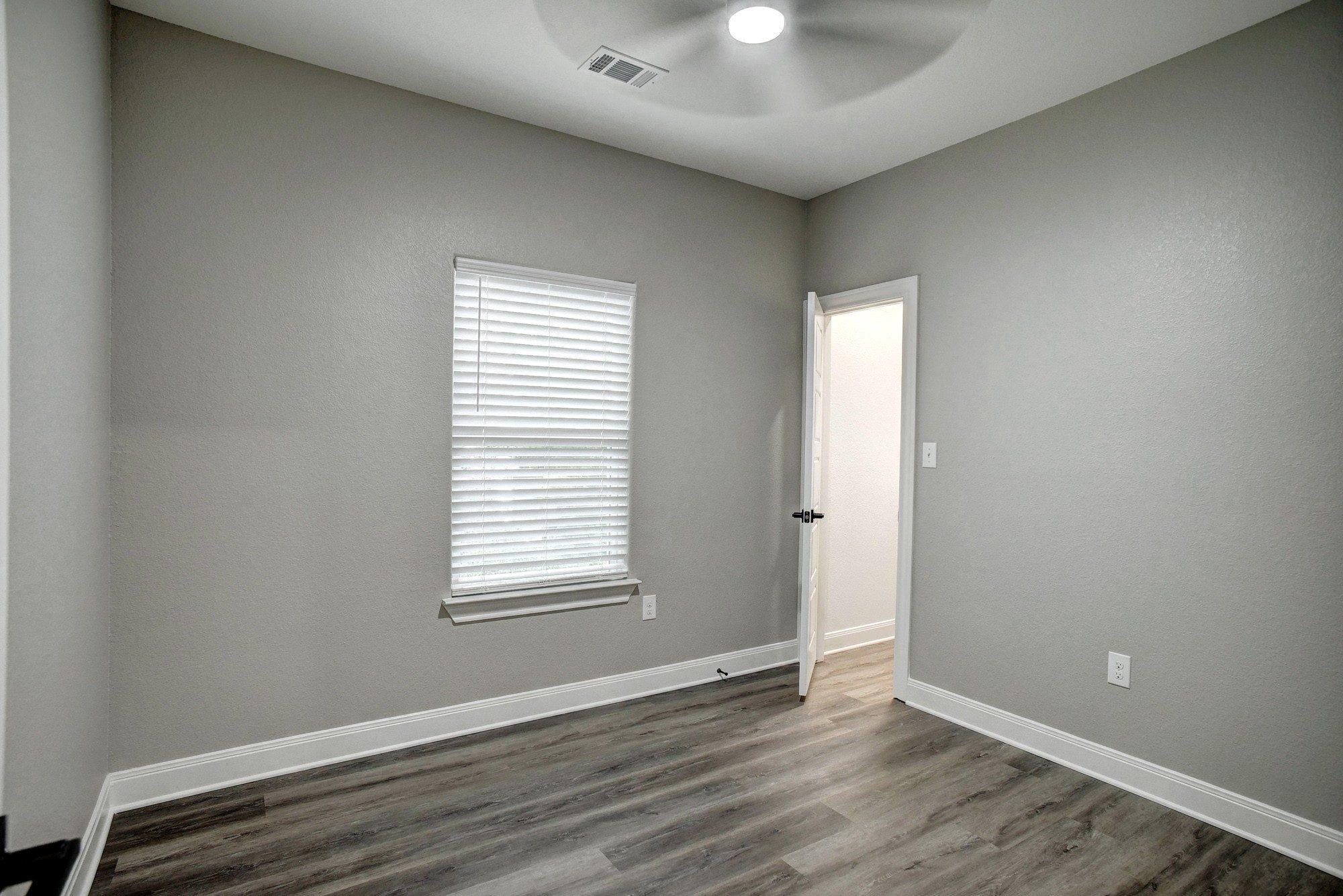 123 S Kanaio Dr, Bastrop, TX 78602