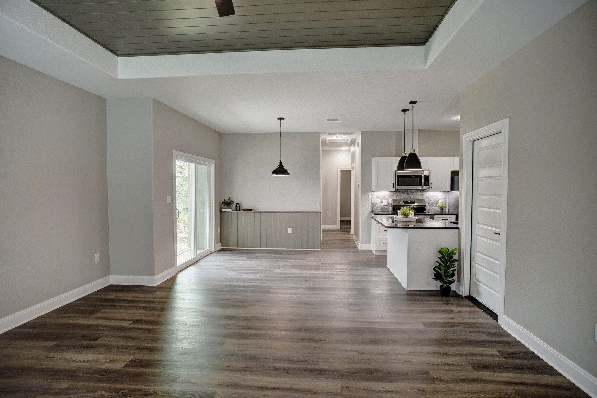 123 S Kanaio Dr, Bastrop, TX 78602