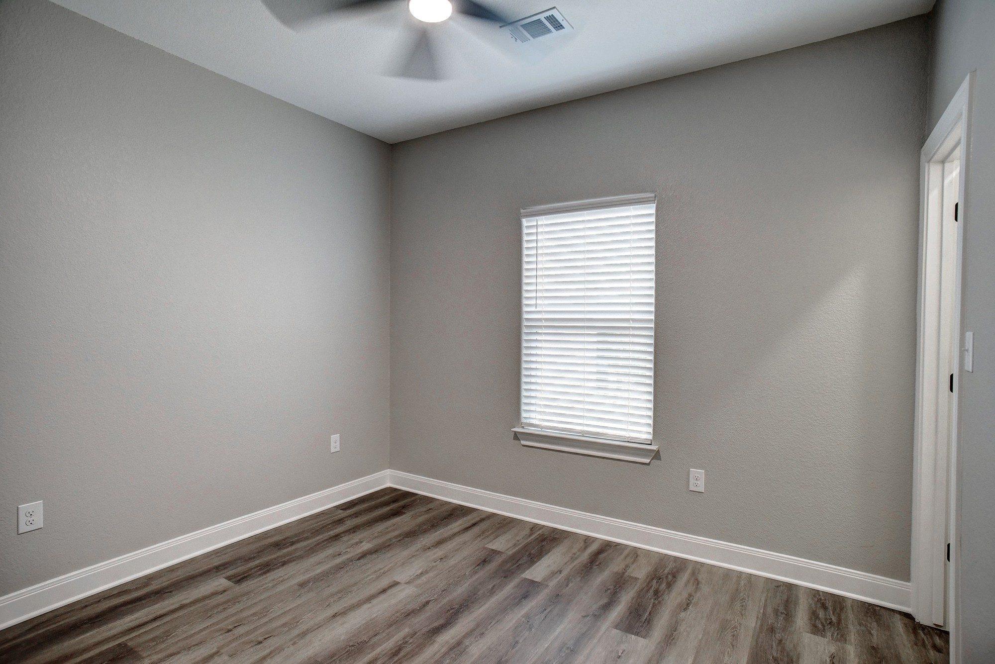 123 S Kanaio Dr, Bastrop, TX 78602