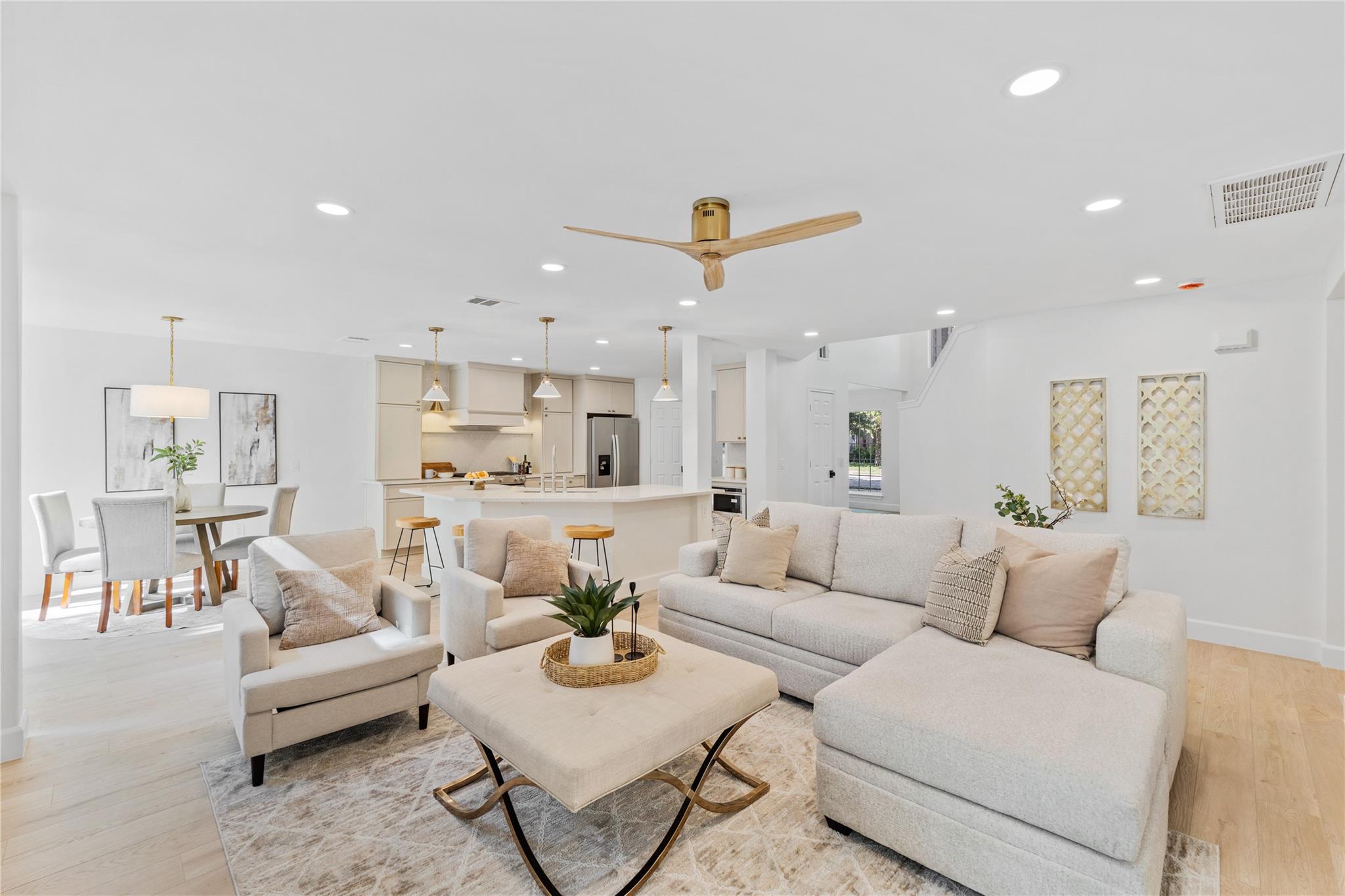 525 Golden Creek Dr, Round Rock, TX 78665