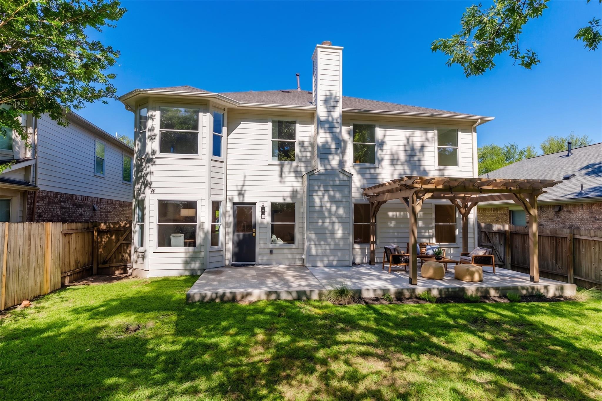 525 Golden Creek Dr, Round Rock, TX 78665