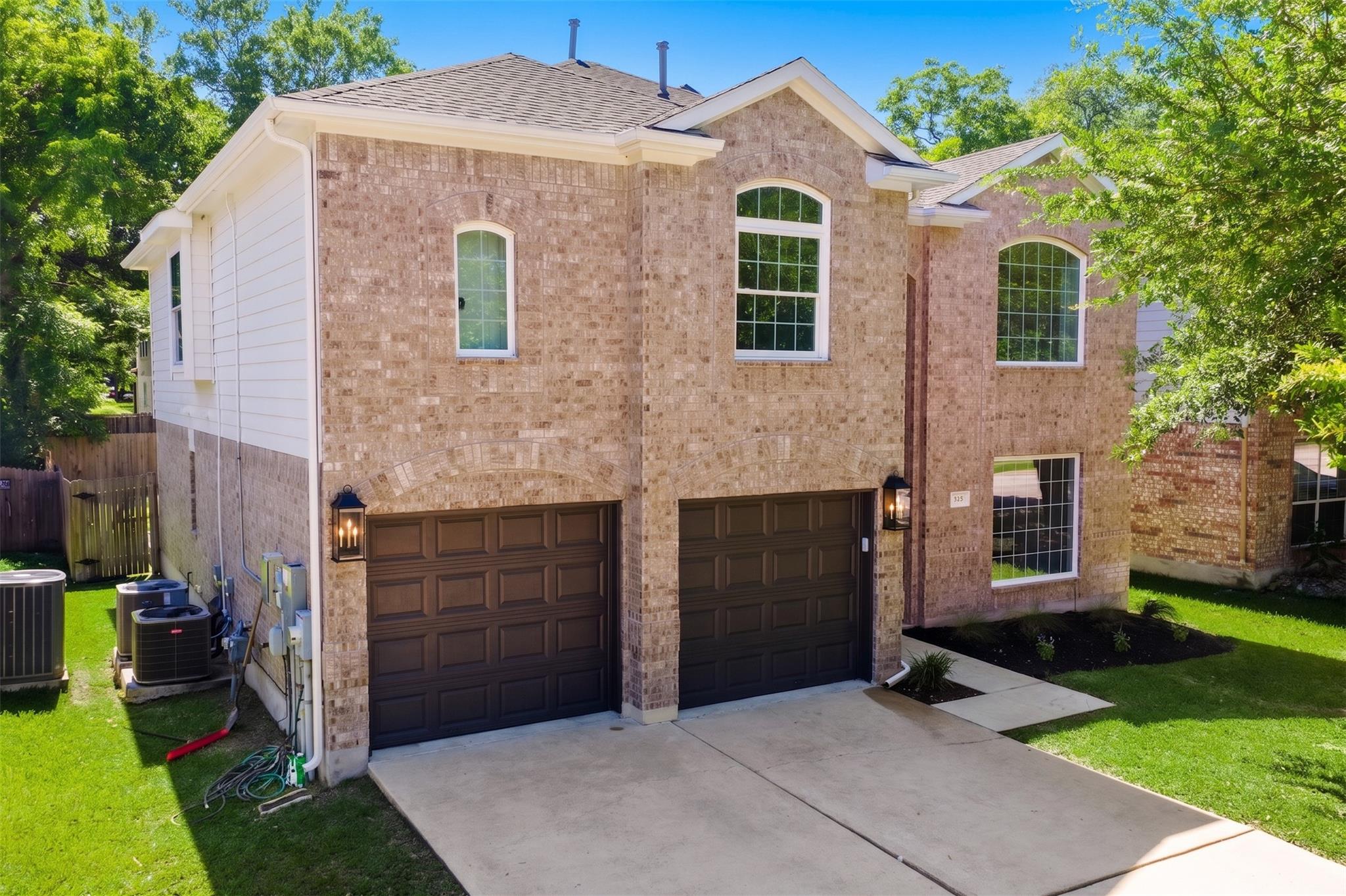 525 Golden Creek Dr, Round Rock, TX 78665