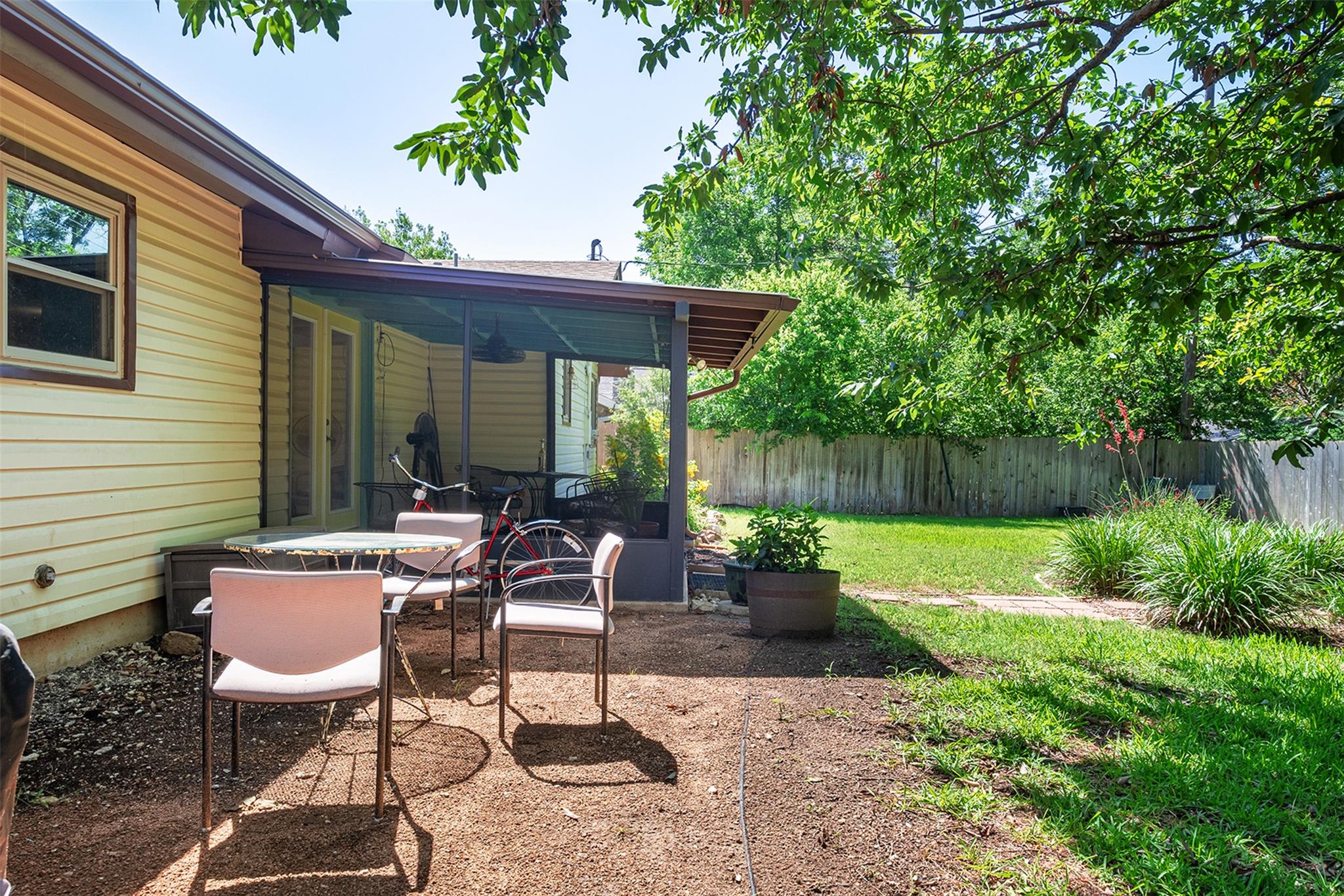 1905 Vallejo St, Austin, TX 78757