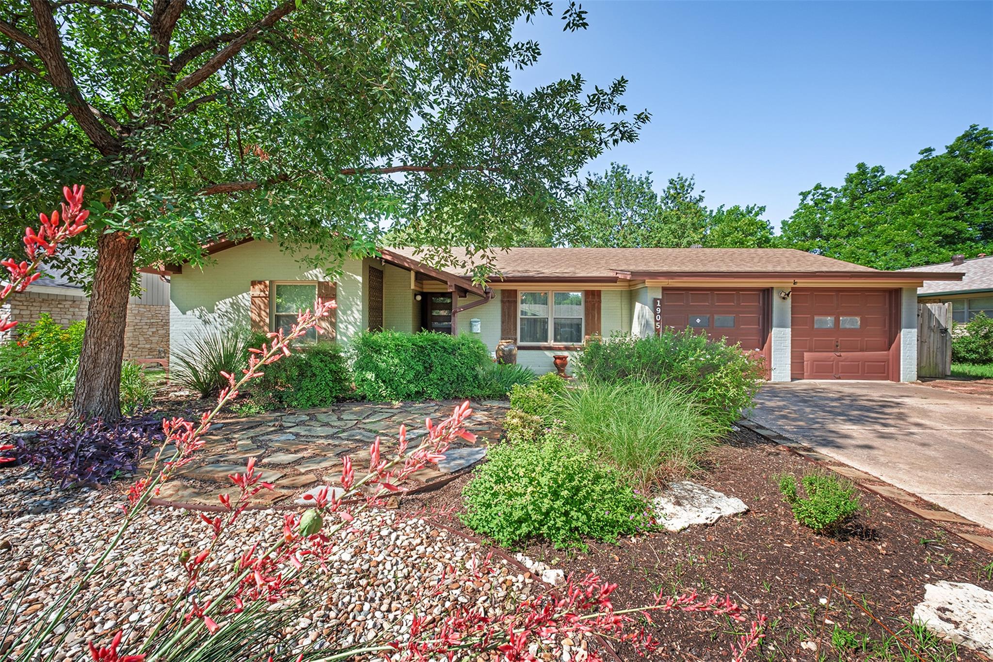 1905 Vallejo St, Austin, TX 78757