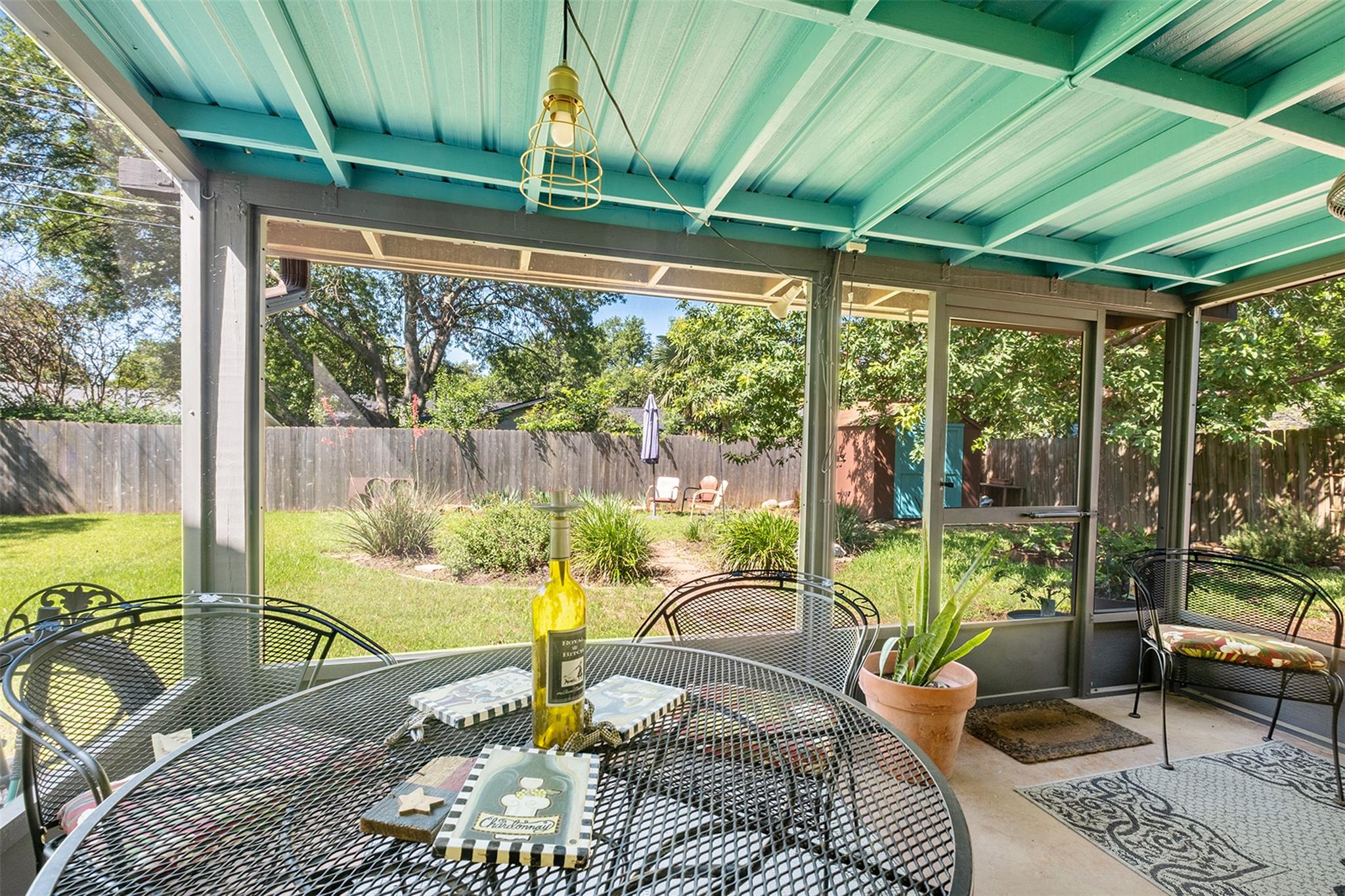 1905 Vallejo St, Austin, TX 78757