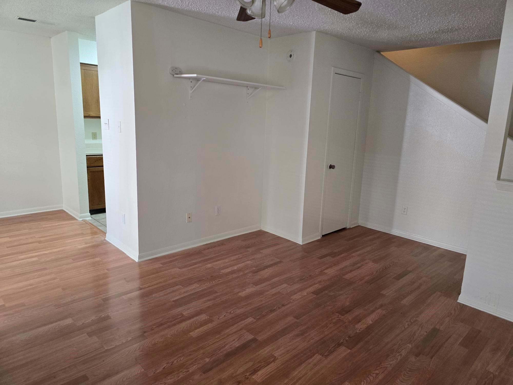 8705 Schick Rd # D, Austin, TX 78729
