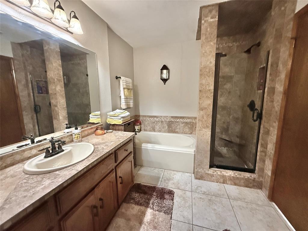 2501 County Road 228, Florence, TX 76527