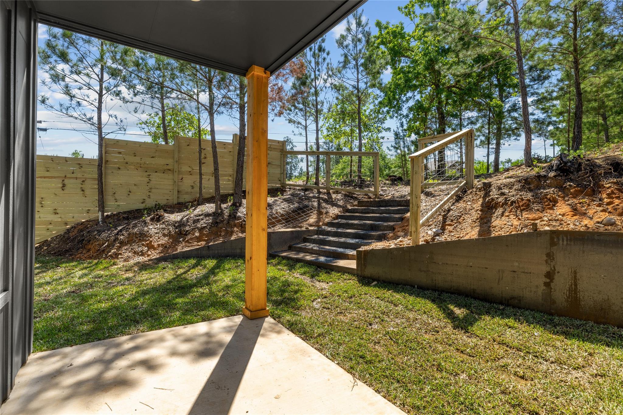 103 Kaena Ln, Bastrop, TX 78602