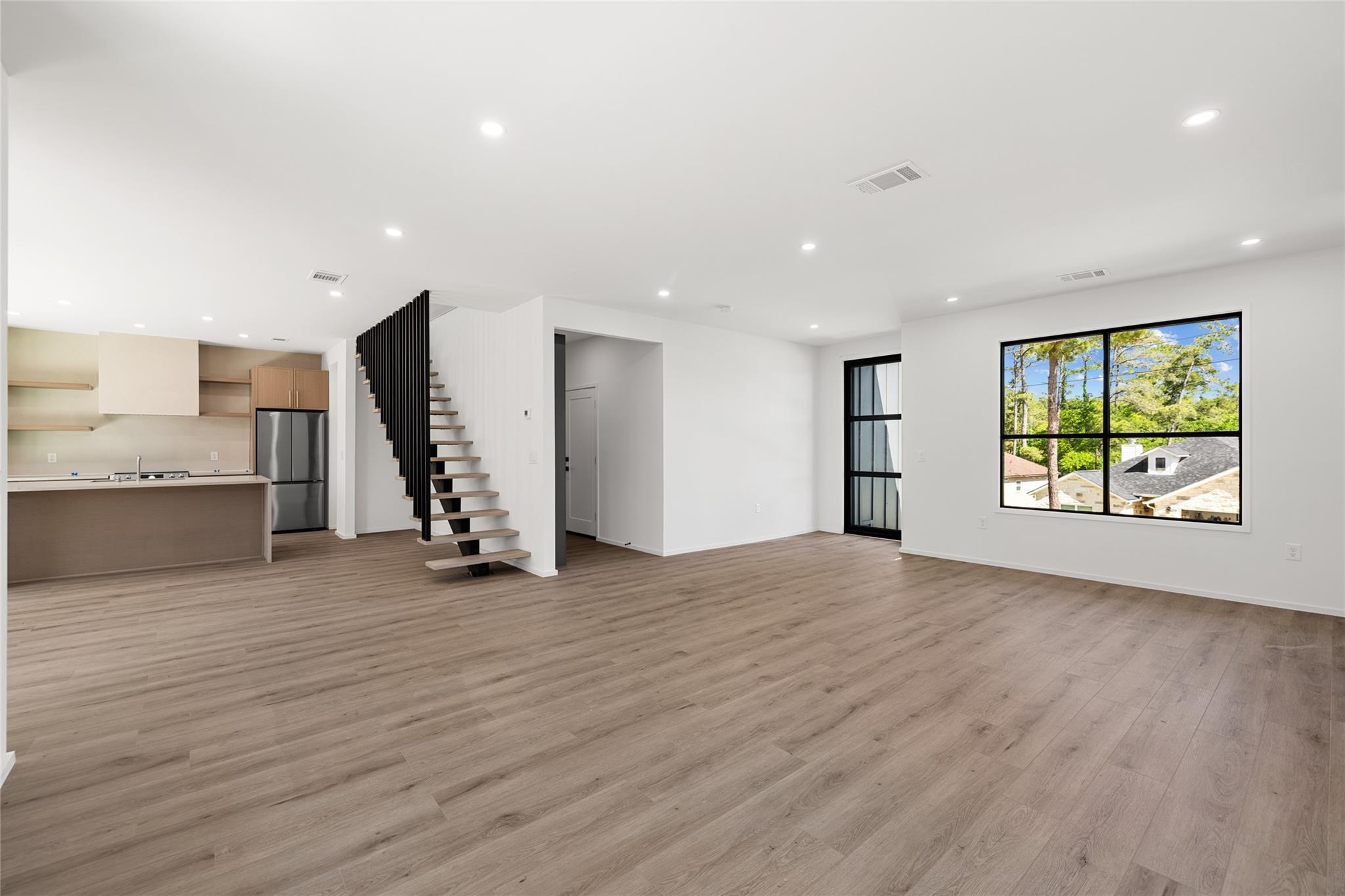 103 Kaena Ln, Bastrop, TX 78602