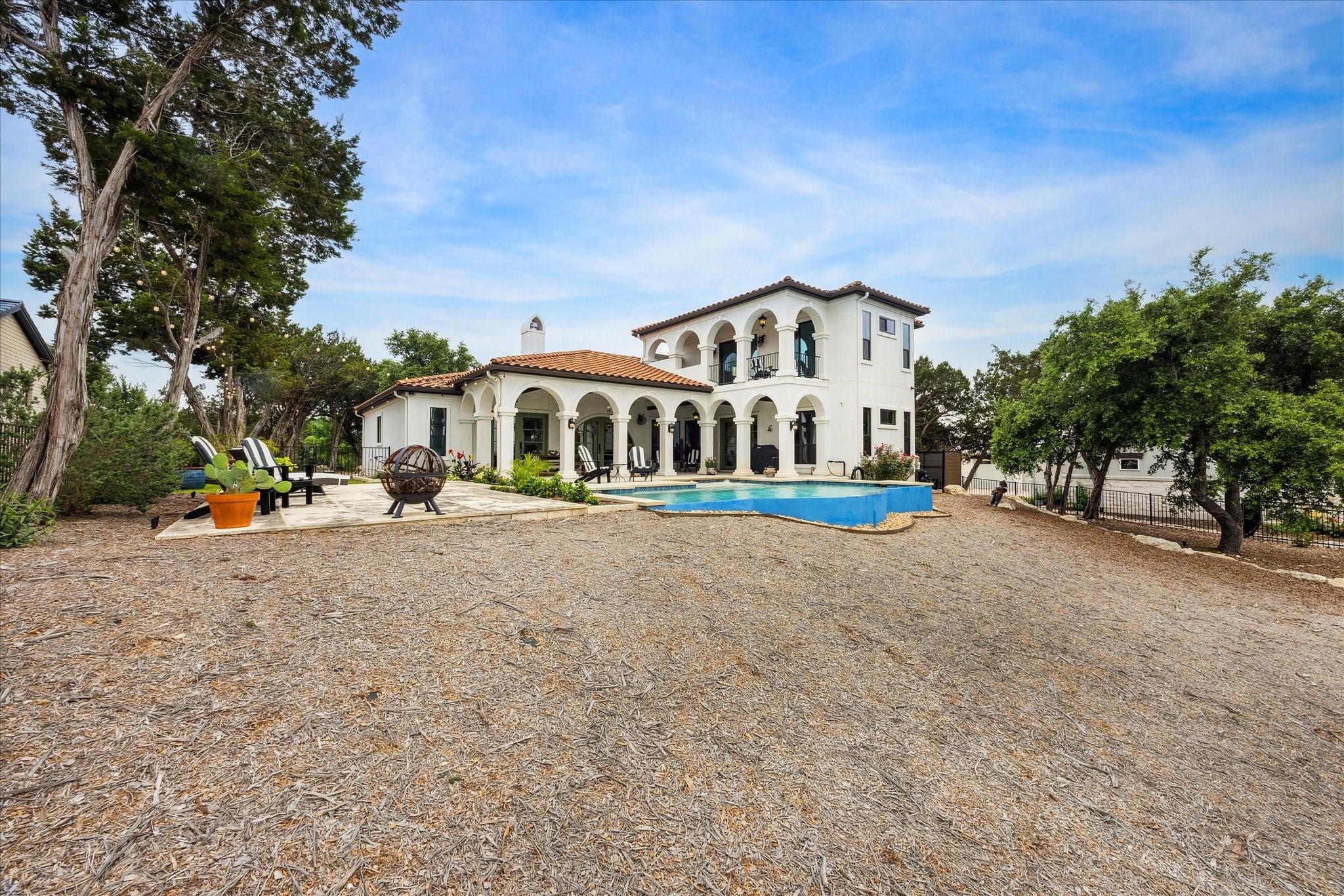 5400 Canyon Oaks Dr, Lago Vista, TX 78645