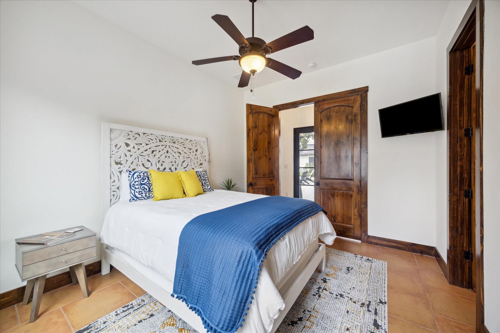 5400 Canyon Oaks Dr, Lago Vista, TX 78645