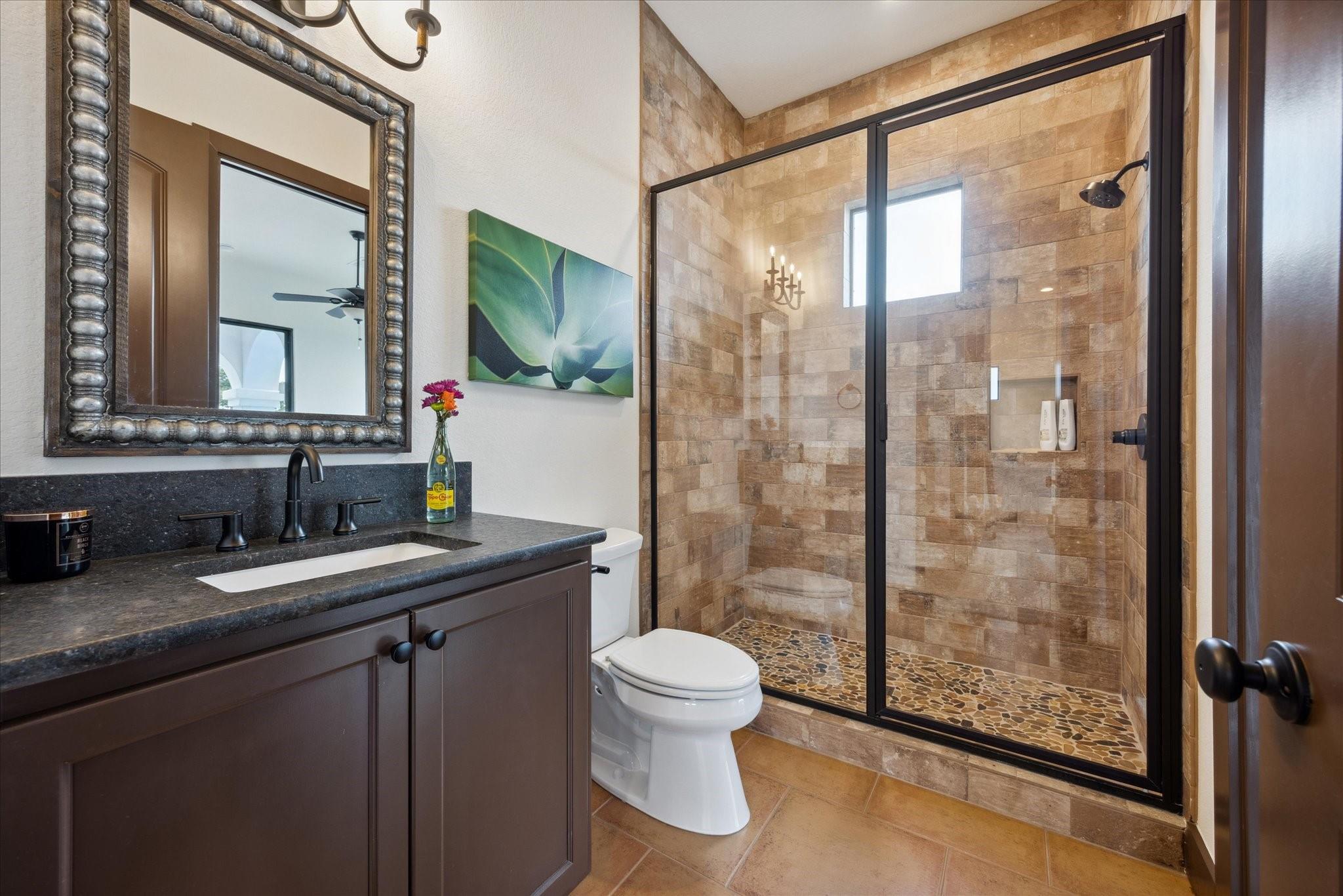5400 Canyon Oaks Dr, Lago Vista, TX 78645