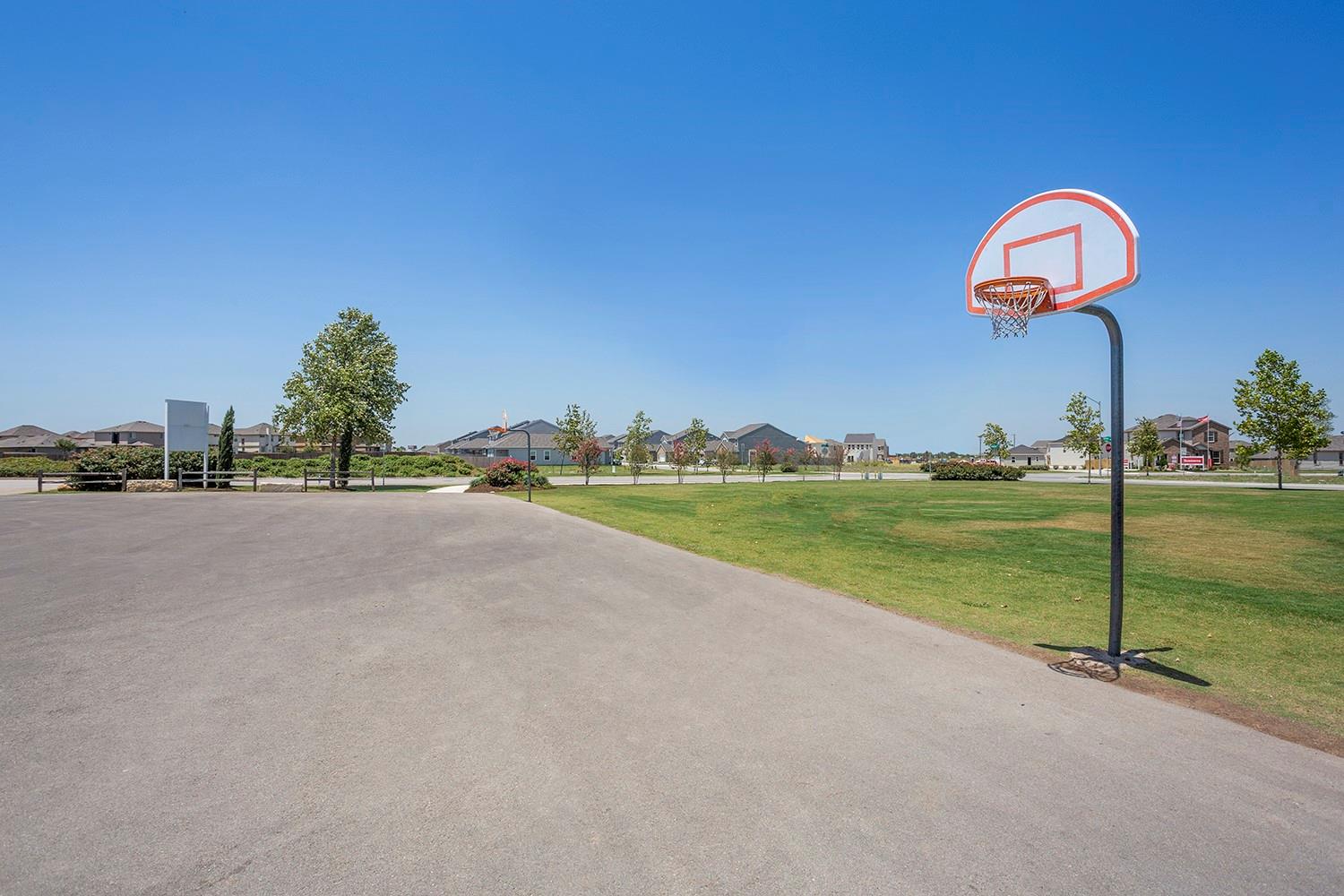241 Firefox Way, Jarrell, TX 76537