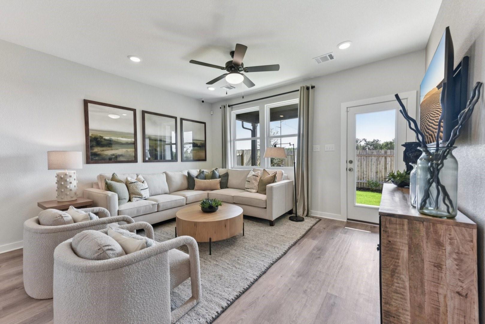 241 Firefox Way, Jarrell, TX 76537
