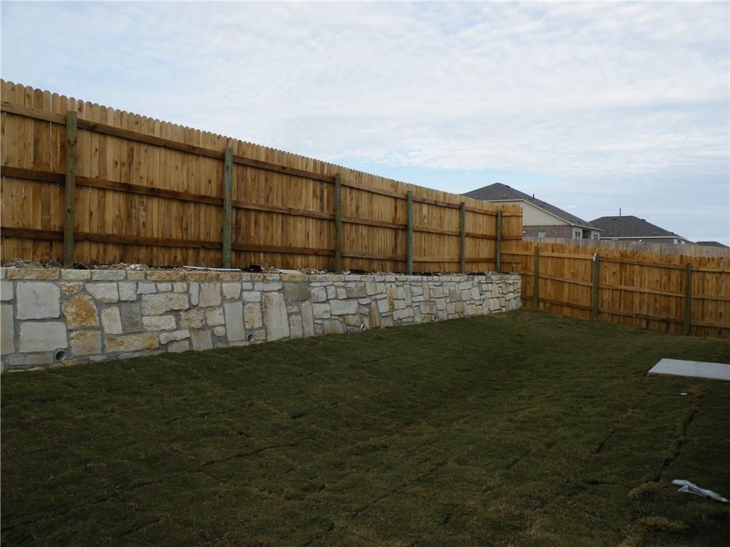 364 Moon Stone Trl, Buda, TX 78610