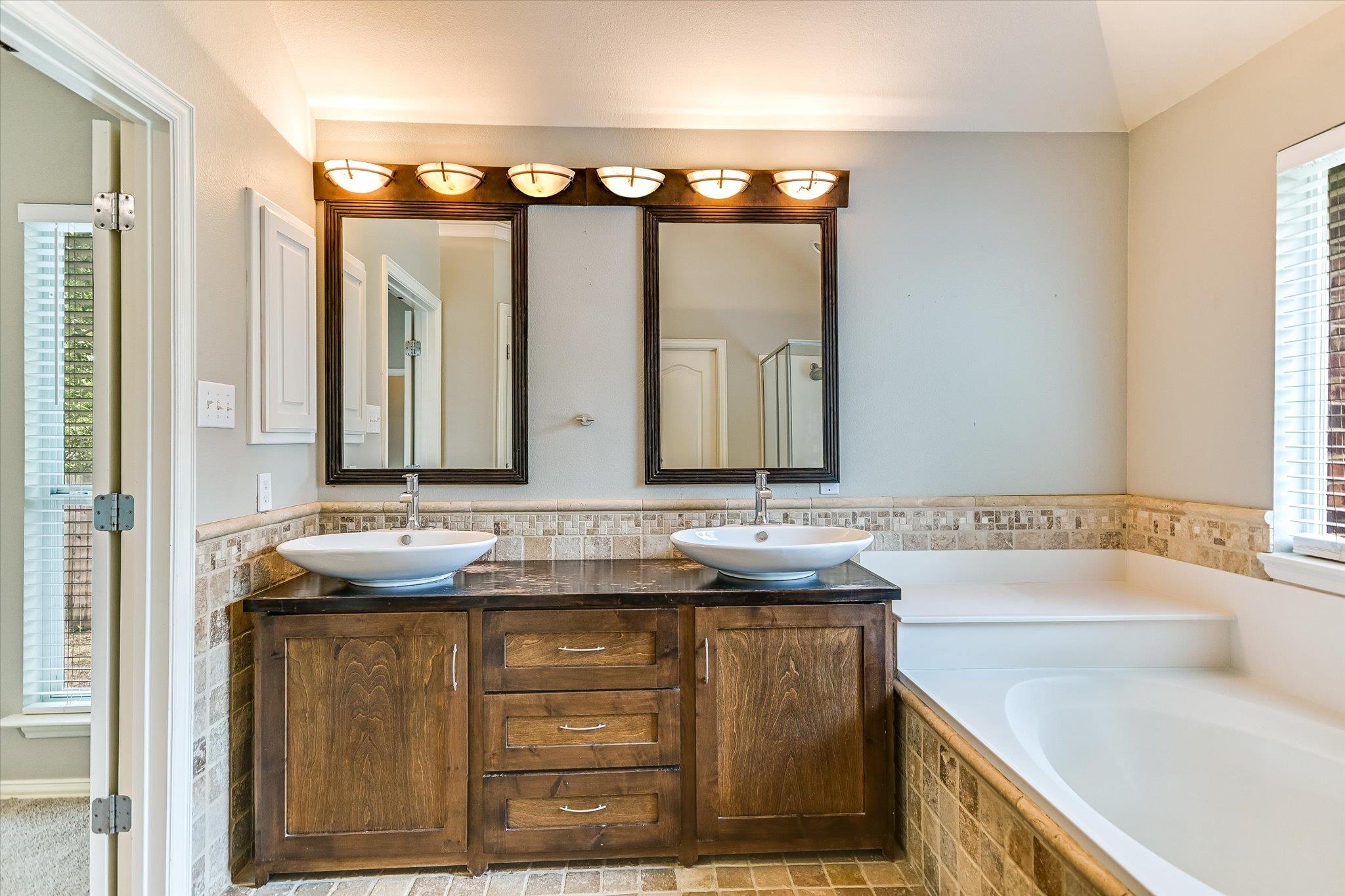 1414 Bull Horn Loop, Round Rock, TX 78665