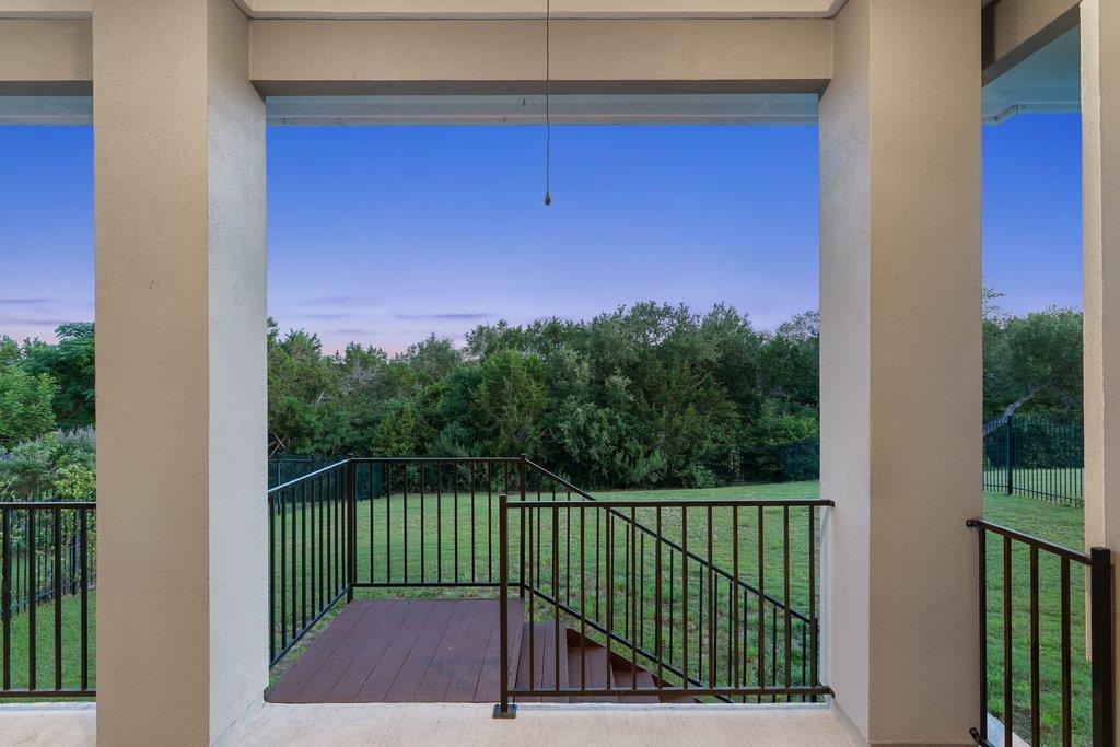 728 Jacksdaw Dr, Austin, TX 78737