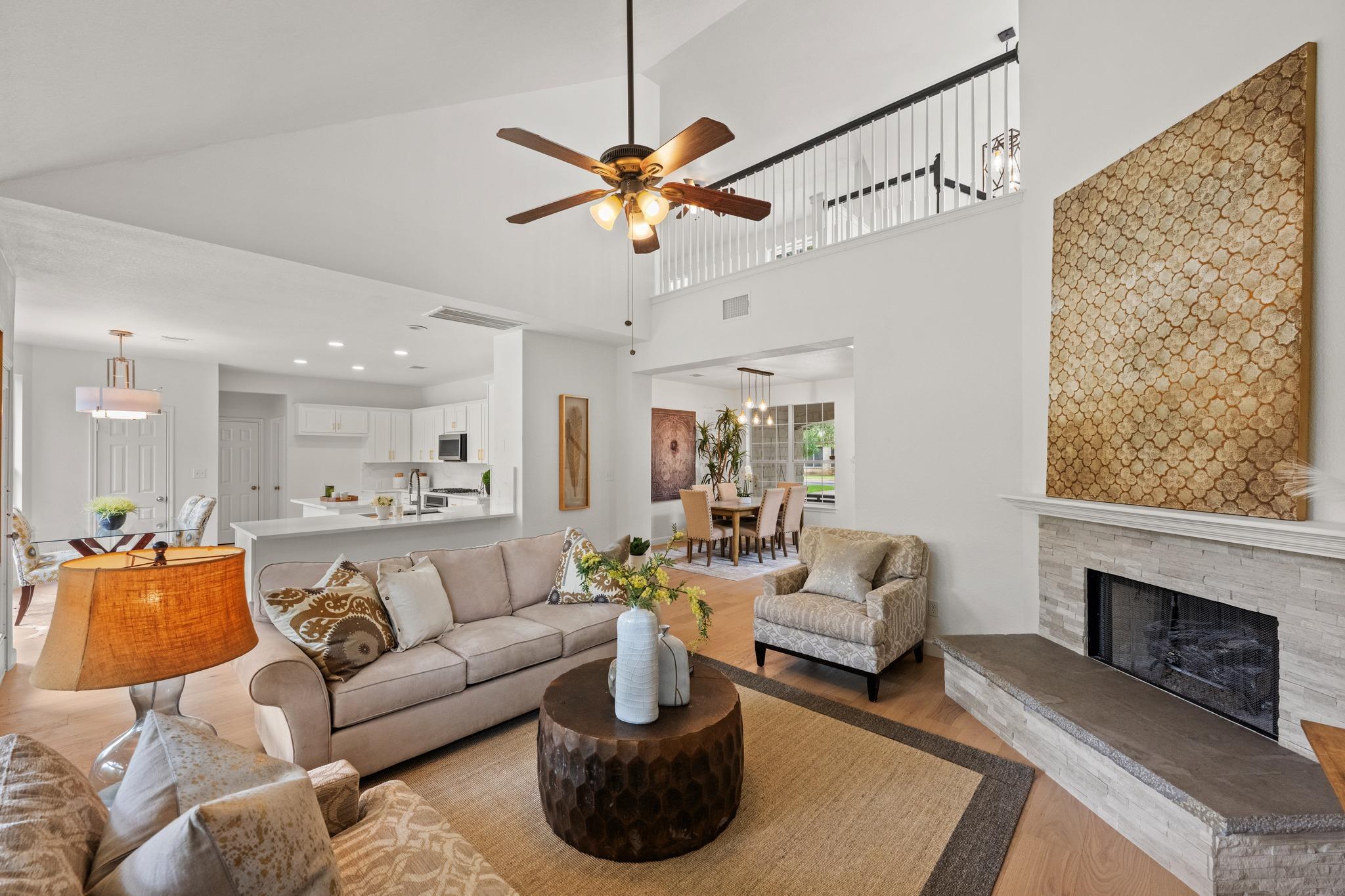 5212 Crystal Water Dr, Austin, TX 78735