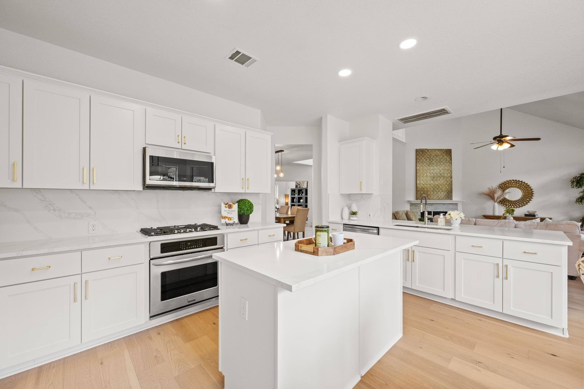 5212 Crystal Water Dr, Austin, TX 78735