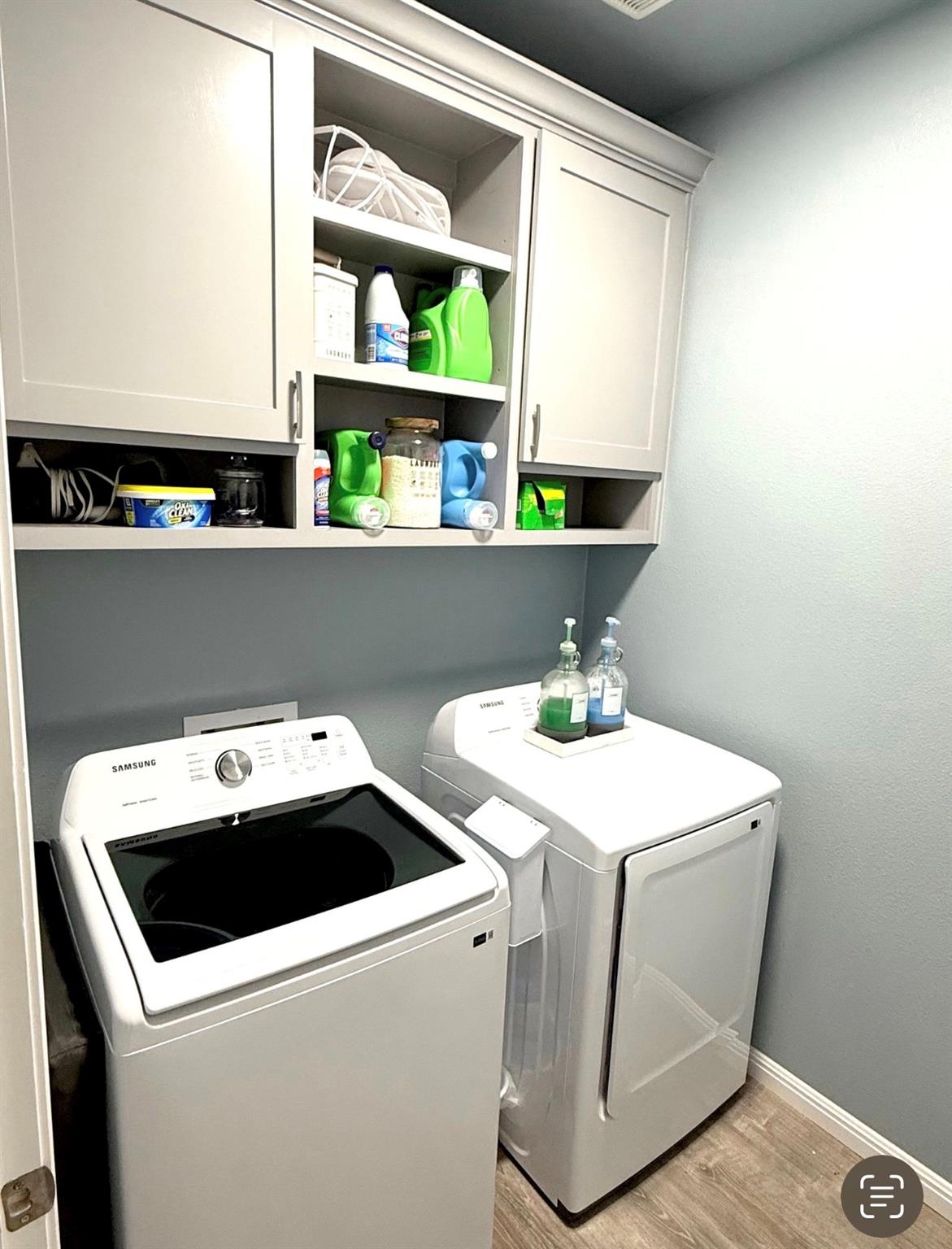 982 S Navarro St, Giddings, TX 78942