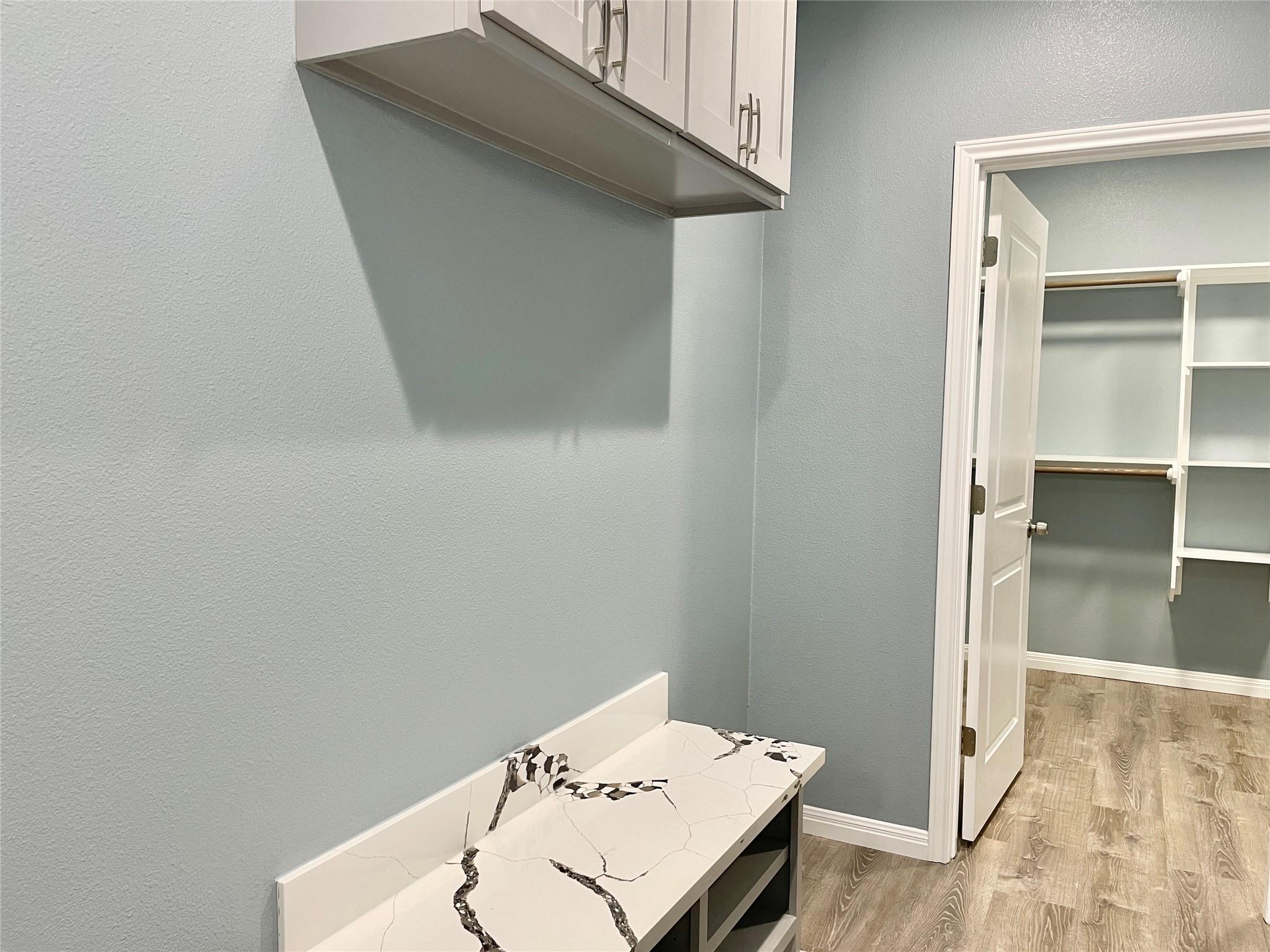 982 S Navarro St, Giddings, TX 78942