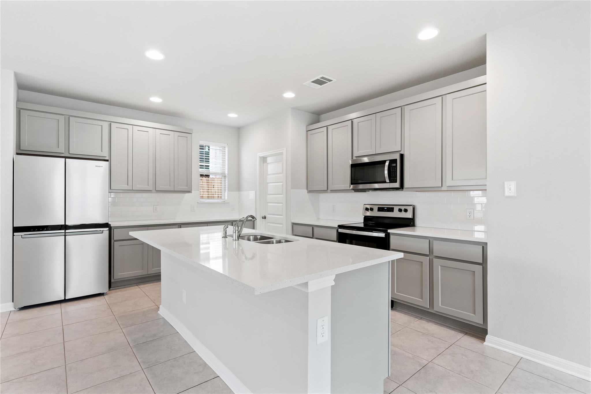 313 McLintock Rd, Jarrell, TX 76537