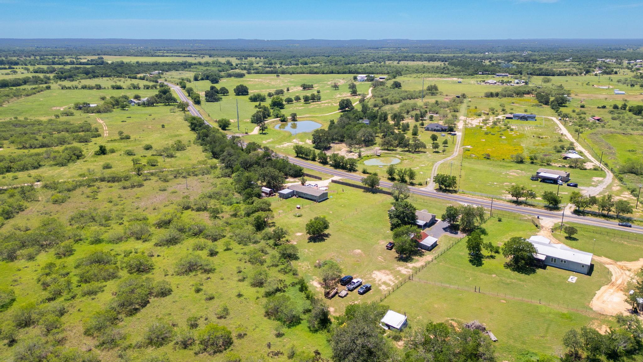 3363 Fm 713, Lockhart, TX 78644