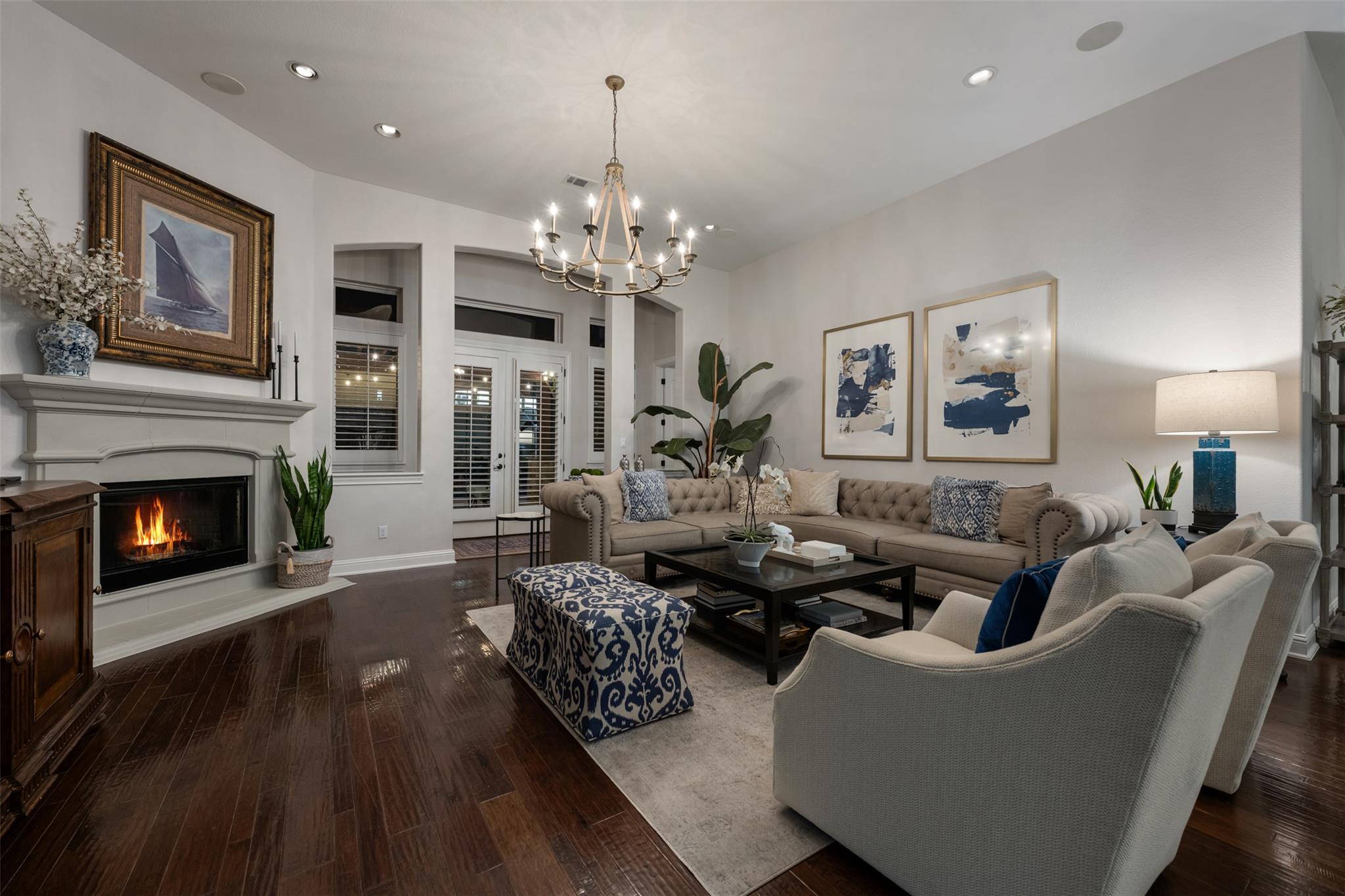 215 Lake Como Dr, Lakeway, TX 78734
