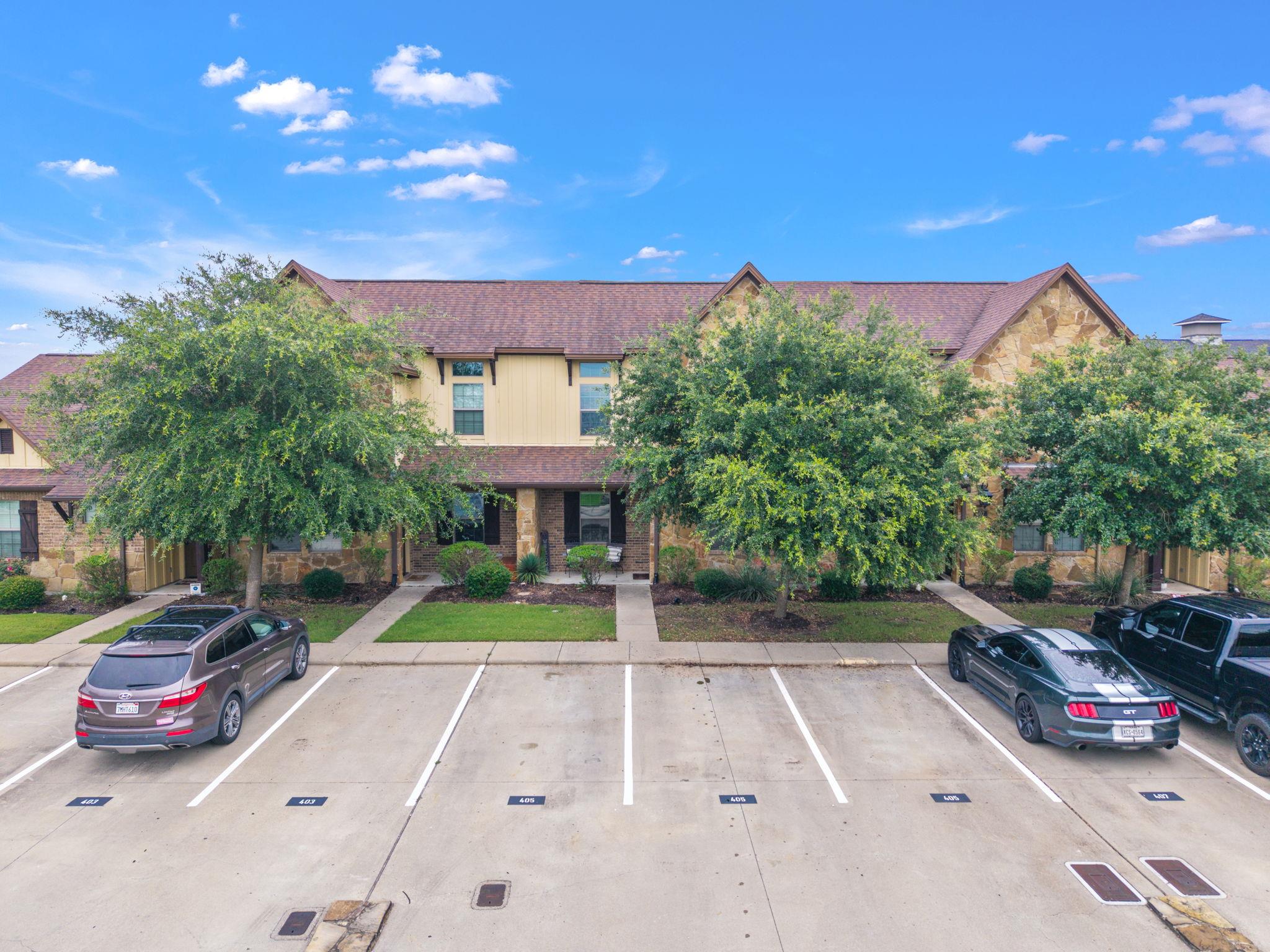 405 Momma Bear Dr, College Station, TX 77845