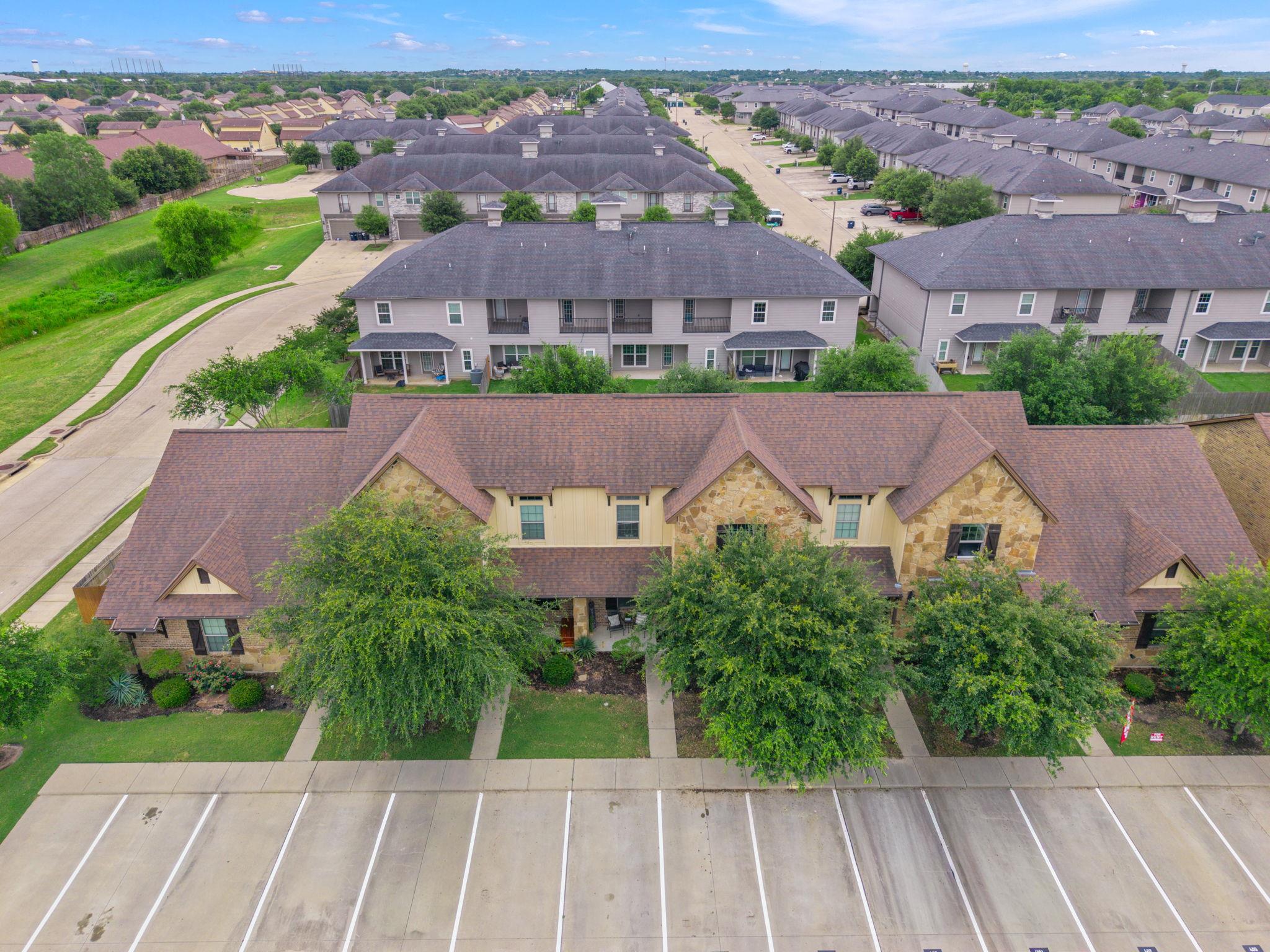 405 Momma Bear Dr, College Station, TX 77845