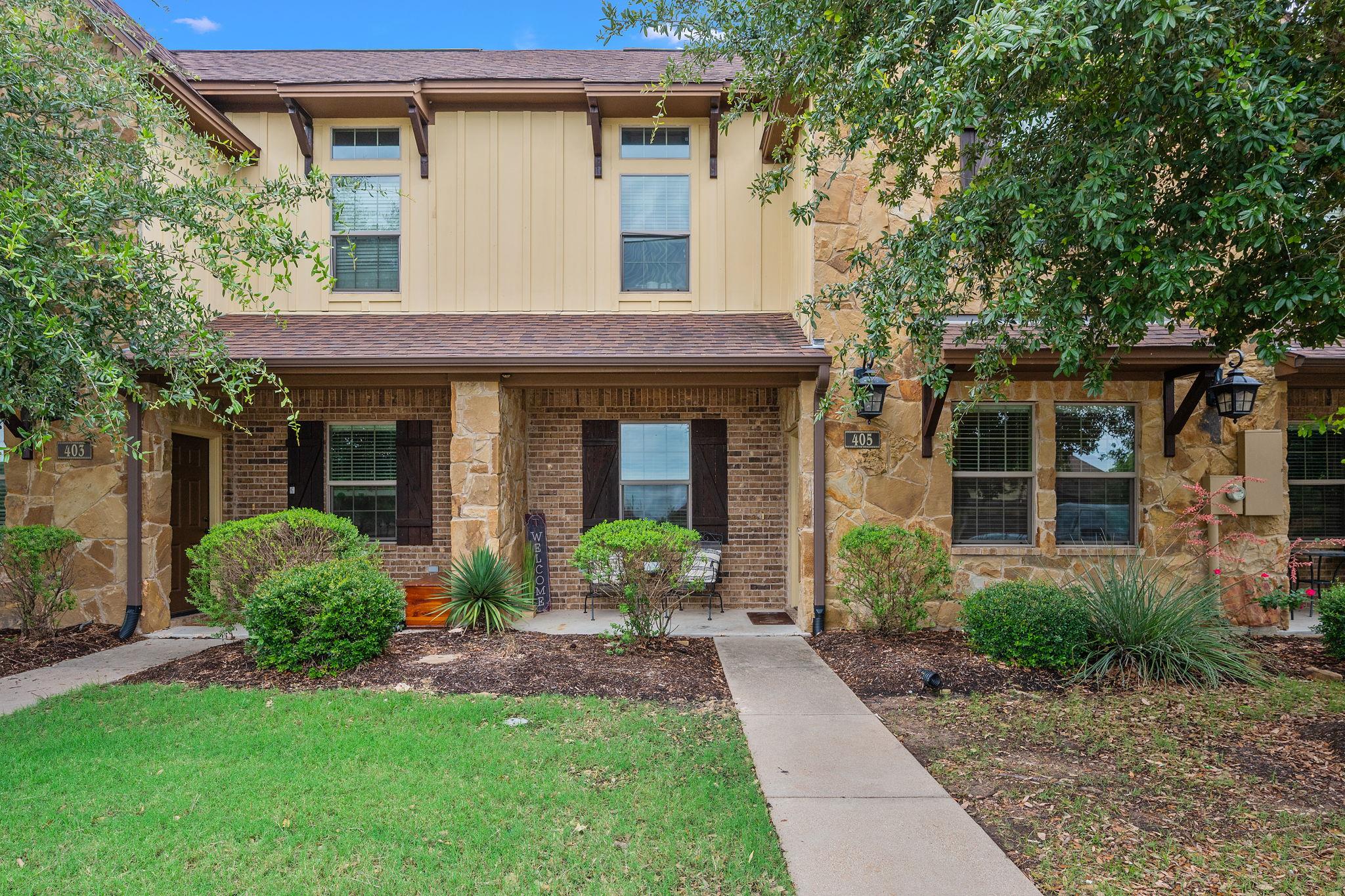 405 Momma Bear Dr, College Station, TX 77845