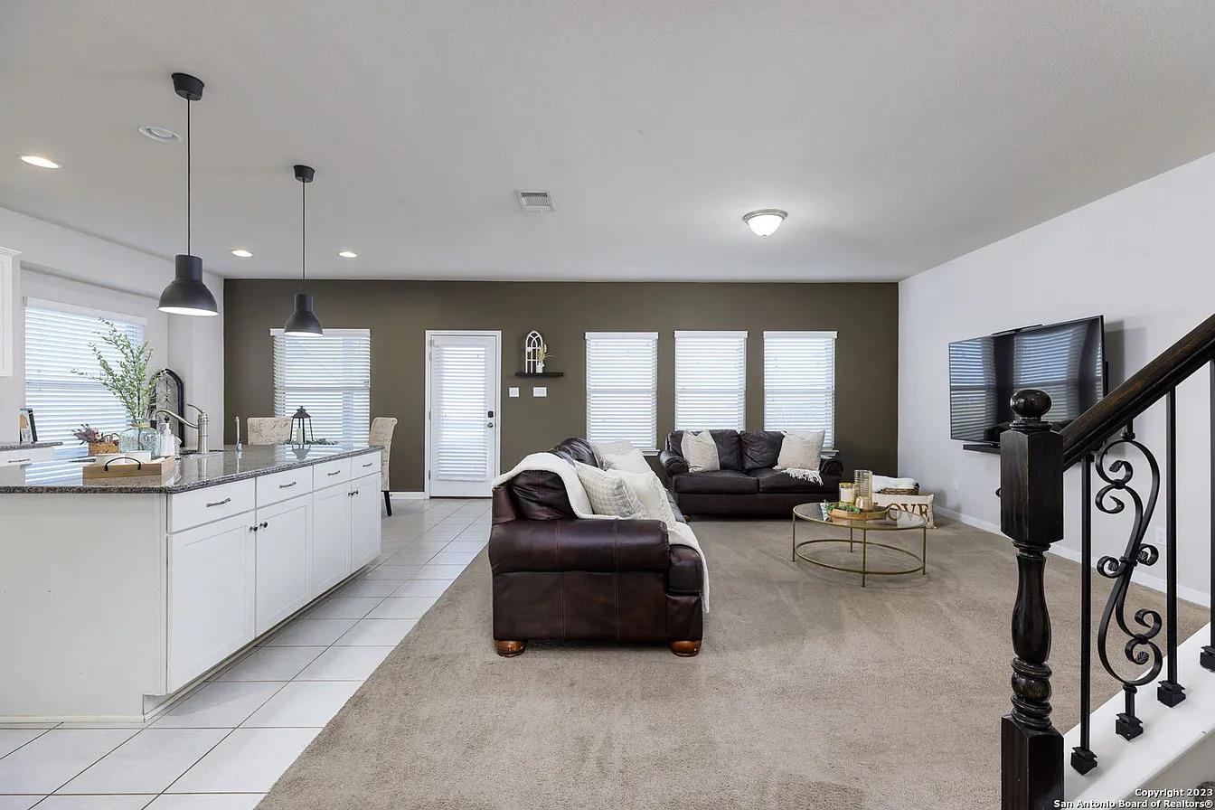 241 Silver Maple Dr, Kyle, TX 78640
