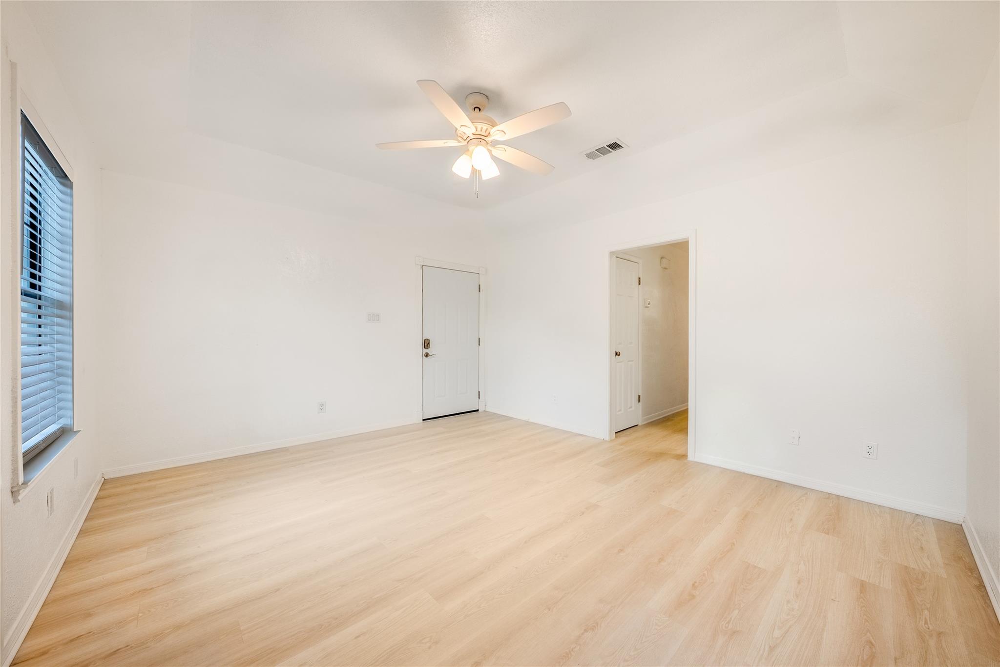 1702 Ireland Dr, Leander, TX 78641