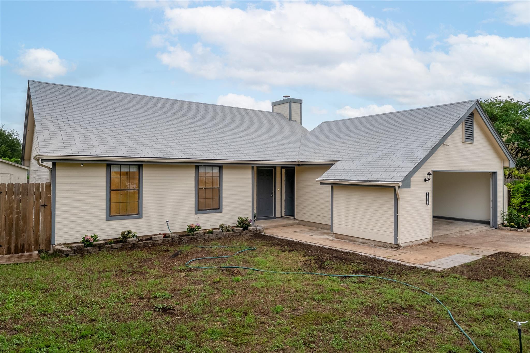 1702 Ireland Dr, Leander, TX 78641