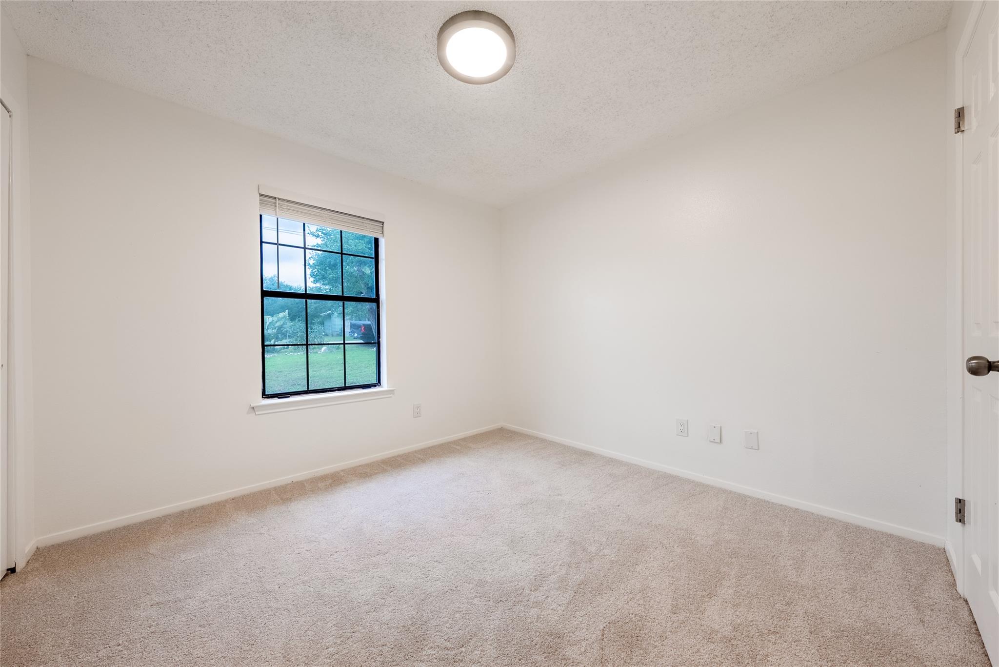 1702 Ireland Dr, Leander, TX 78641