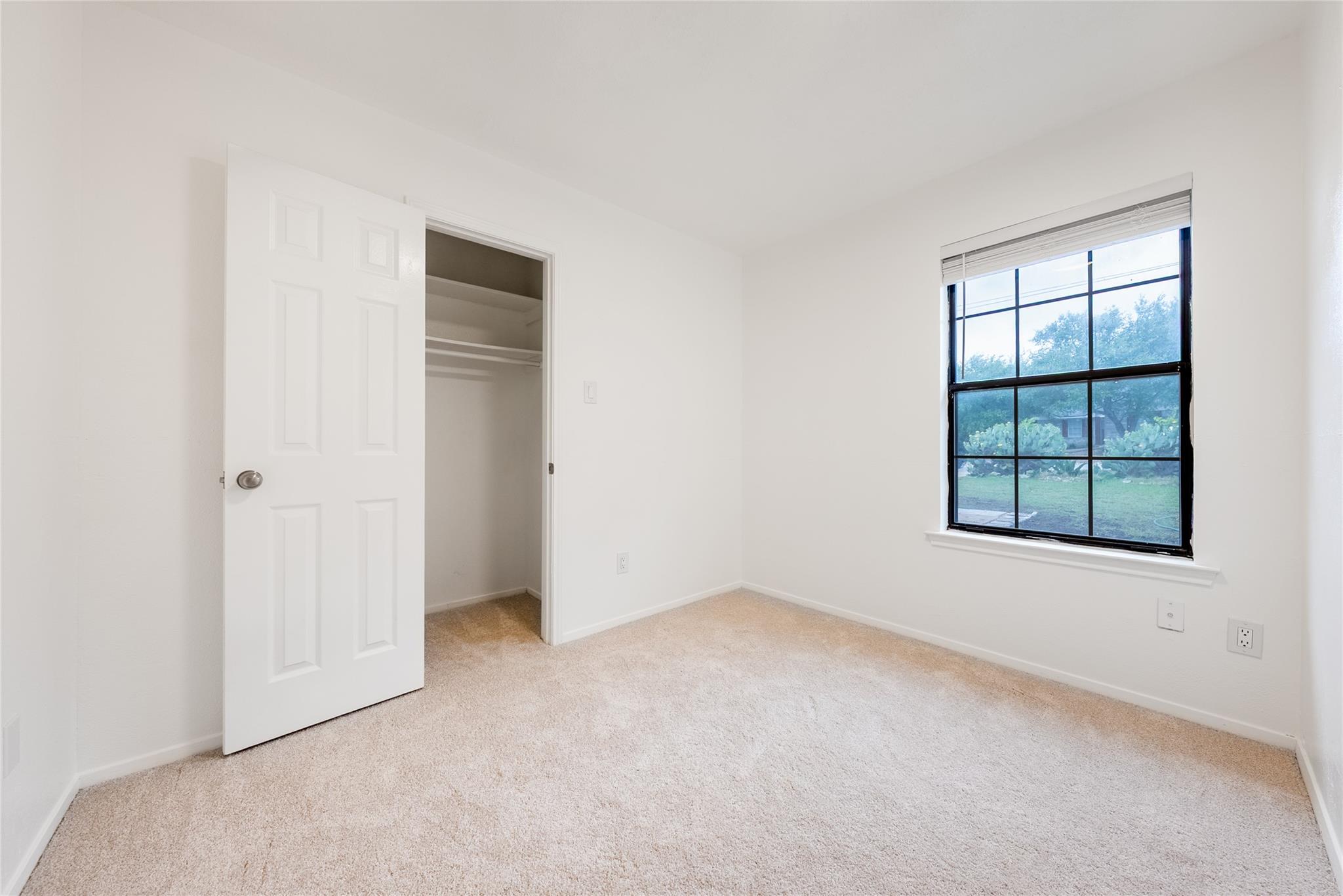 1702 Ireland Dr, Leander, TX 78641