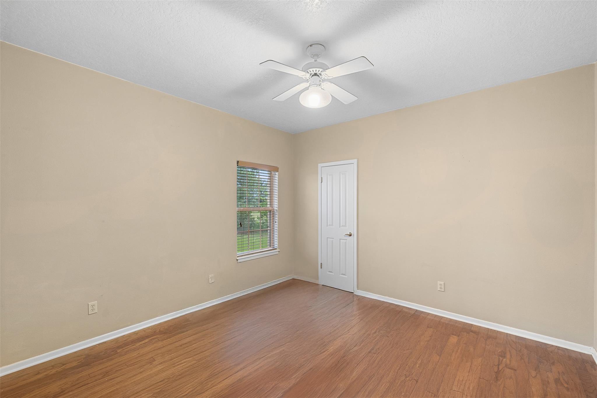 1140 Private Road 8022, Lincoln, TX 78948