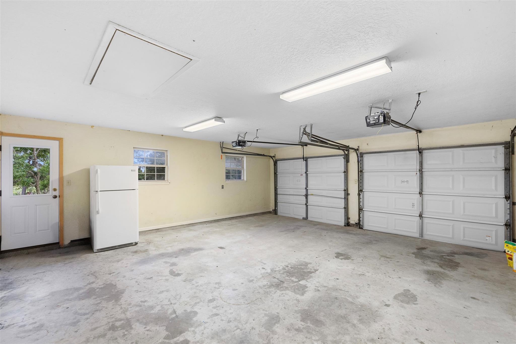 1140 Private Road 8022, Lincoln, TX 78948