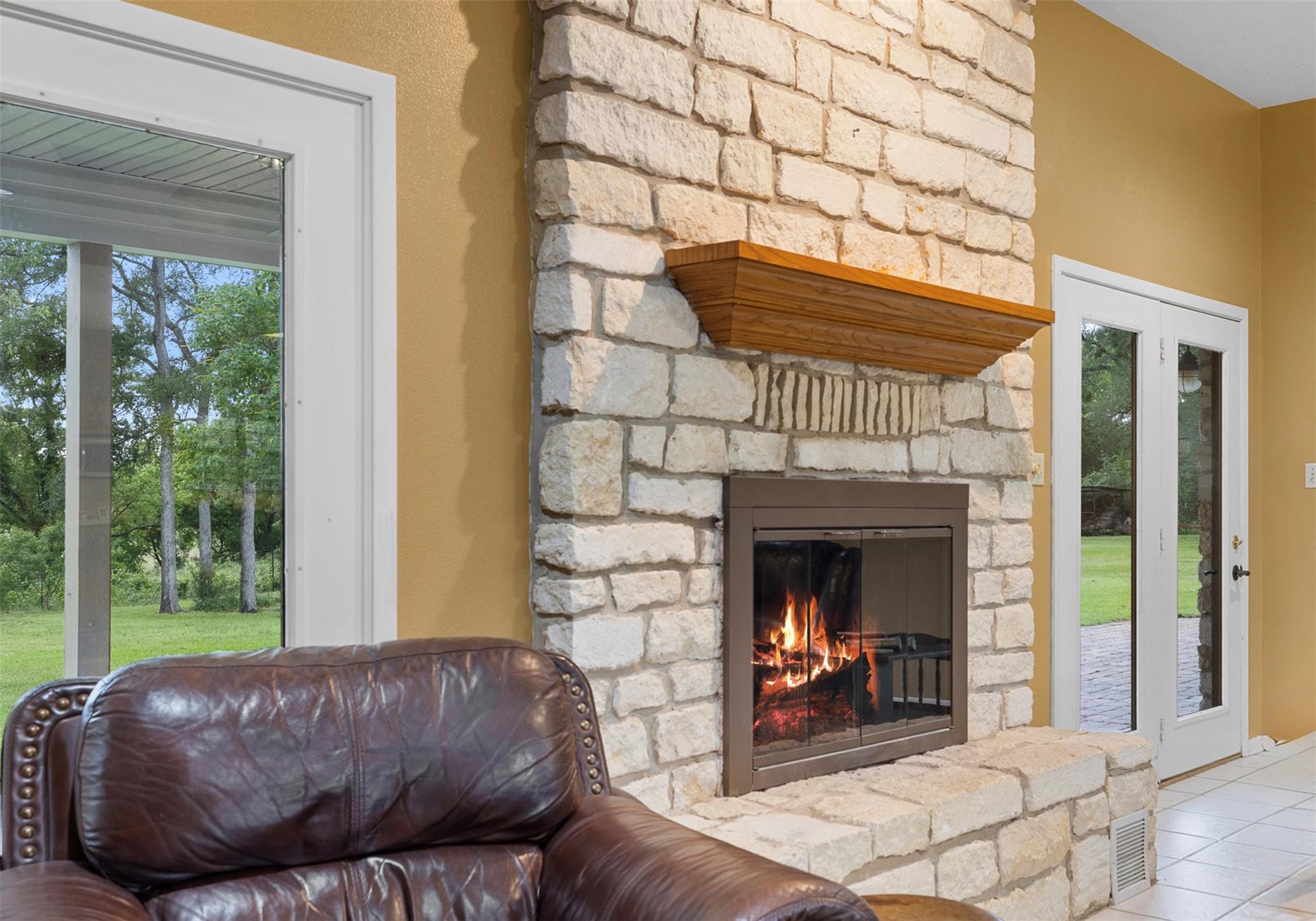 1140 Private Road 8022, Lincoln, TX 78948