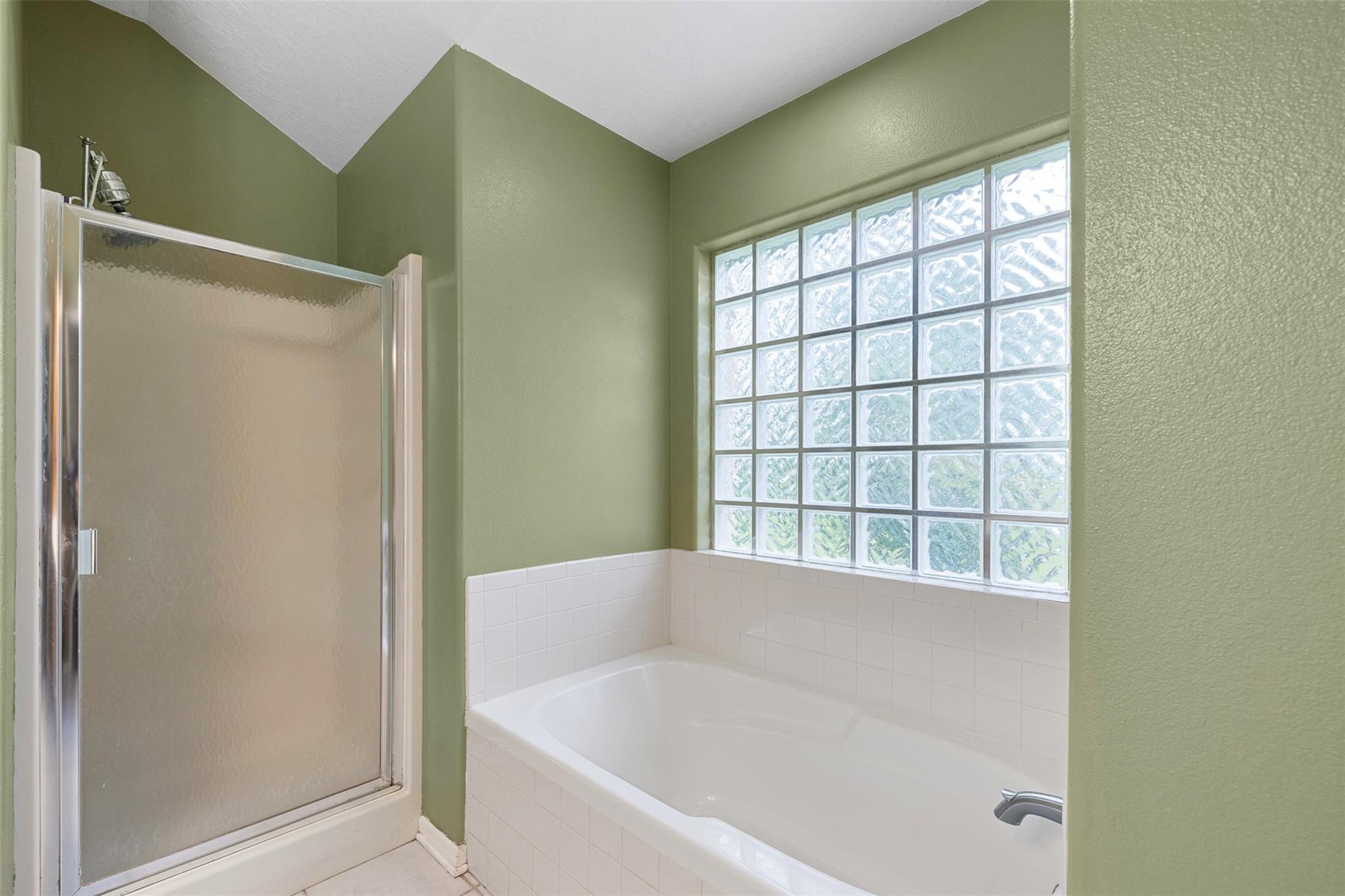 1140 Private Road 8022, Lincoln, TX 78948