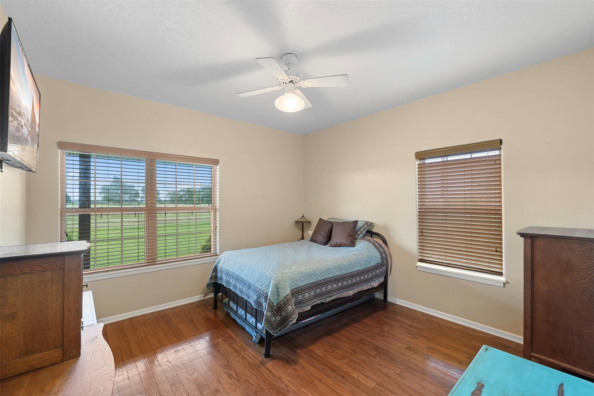 1140 Private Road 8022, Lincoln, TX 78948