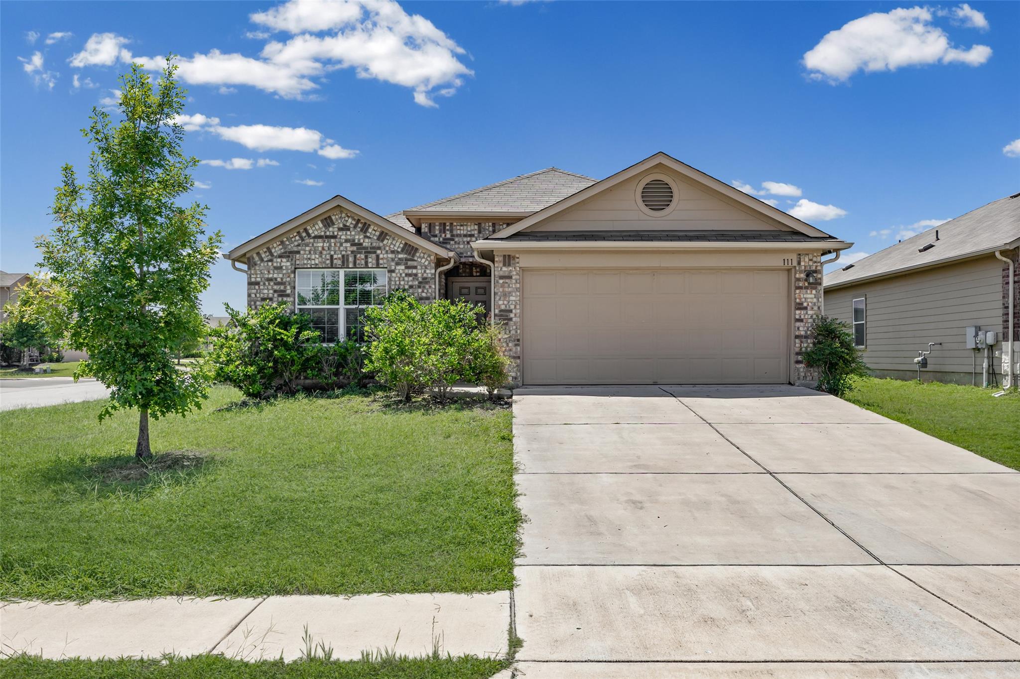111 Hess Dr, Kyle, TX 78640