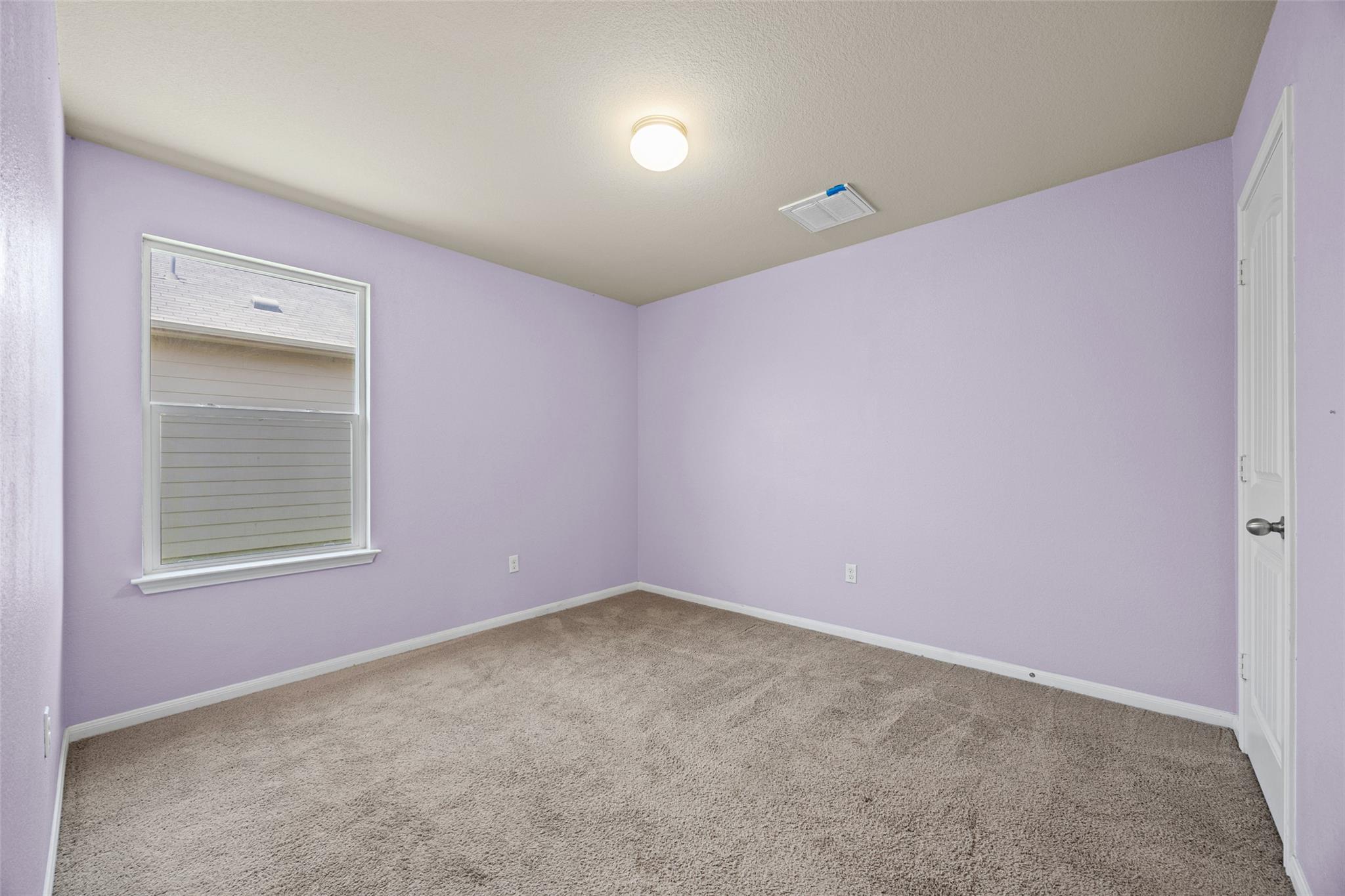 111 Hess Dr, Kyle, TX 78640